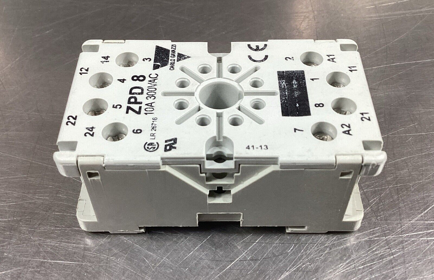 CARLO GAVAZZI  ZPD8  Relay Socket 10A 300VAC 8 Pin      4D-16
