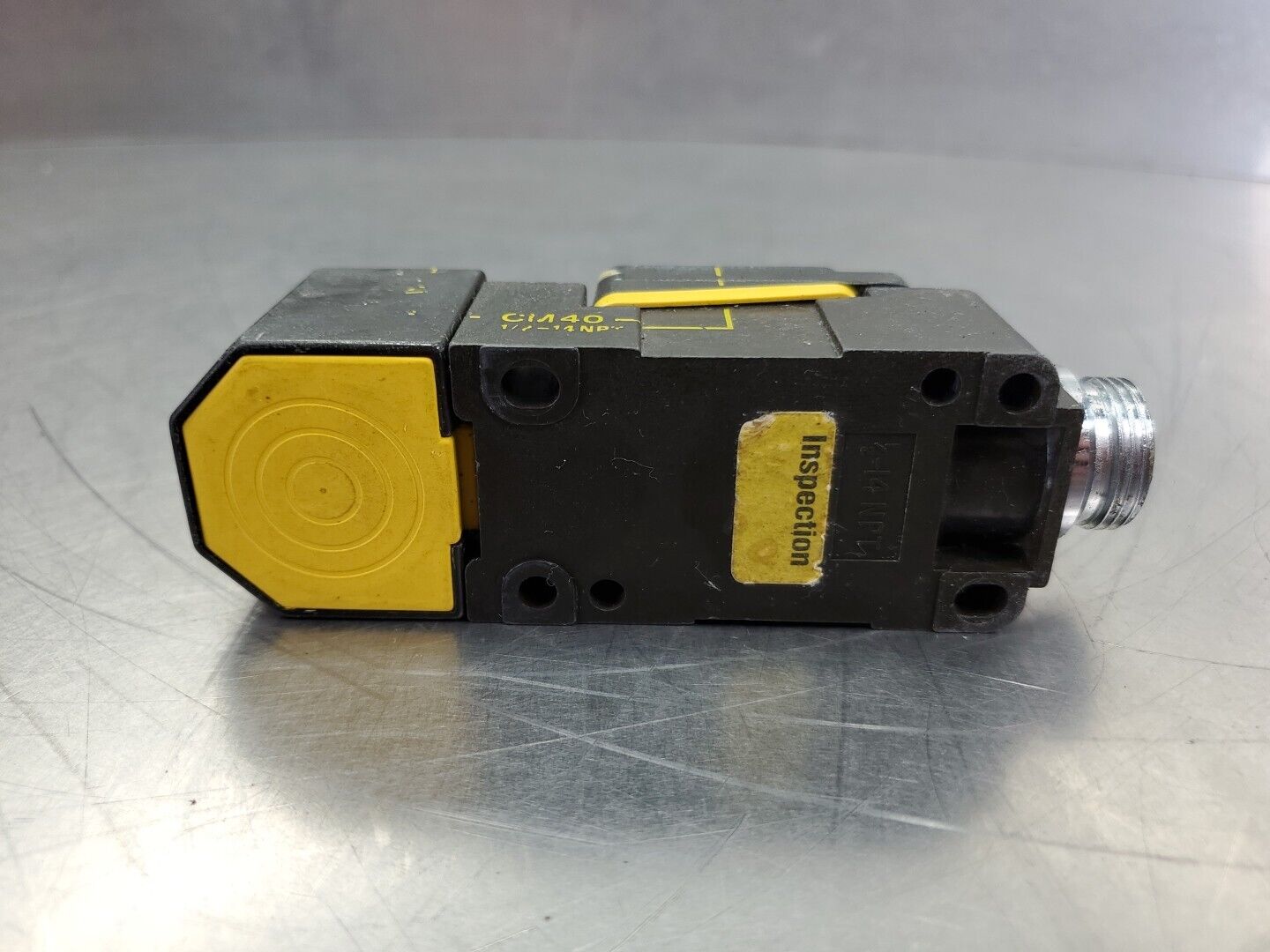 Turck NI40U-CP40-FDZ30X2 Proximity Switch Sensor.                             5E