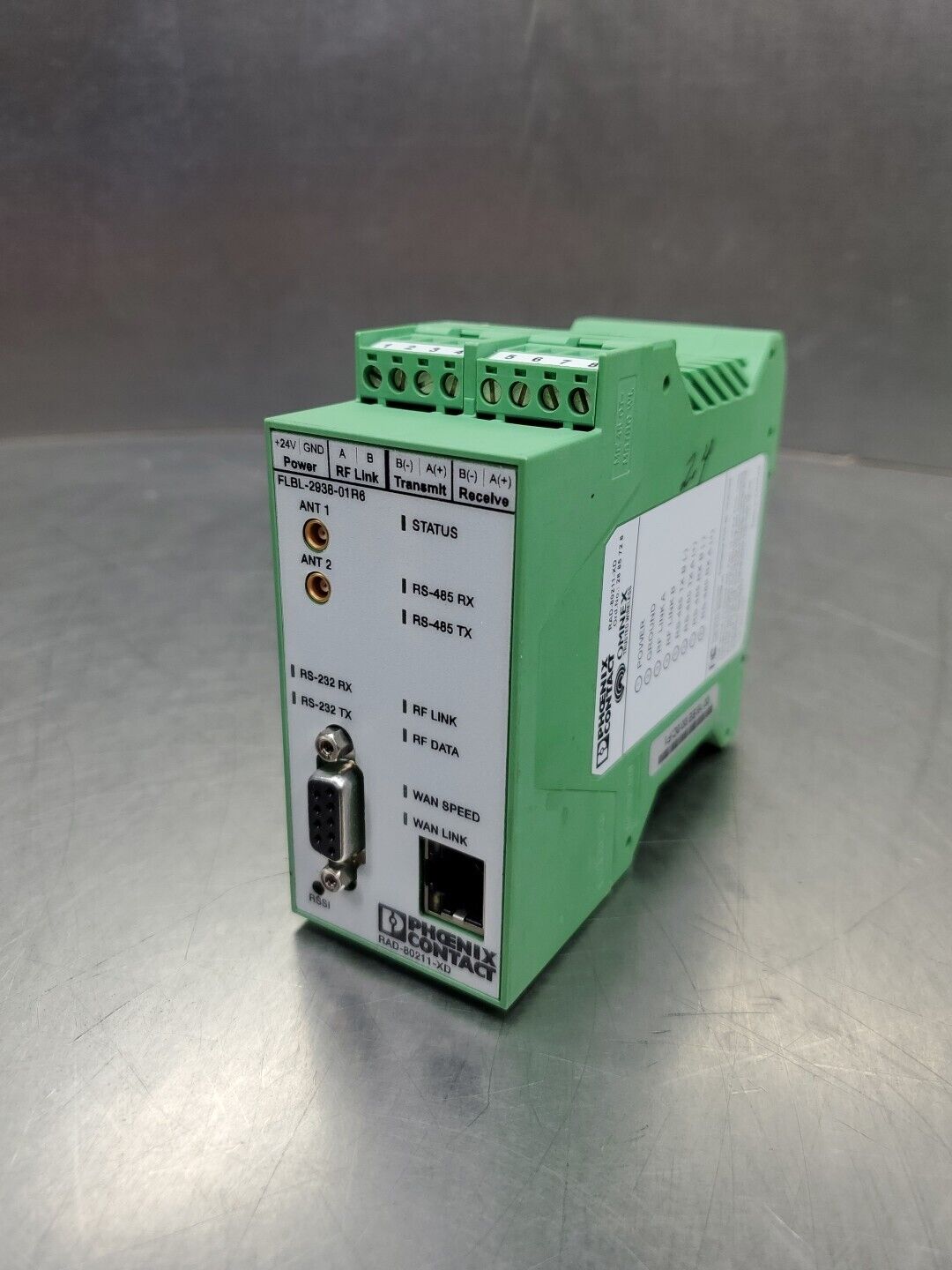 Phoenix Contact RAD-80211-XD Ethernet 802.11 Transceiver.                  3D-24
