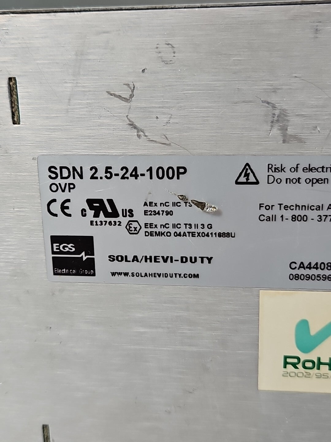 Emerson SOLA SDN-2.5-24-100P Power Supply 115/230 VAC 50/60 Hz 2.4 A    (BIN243)