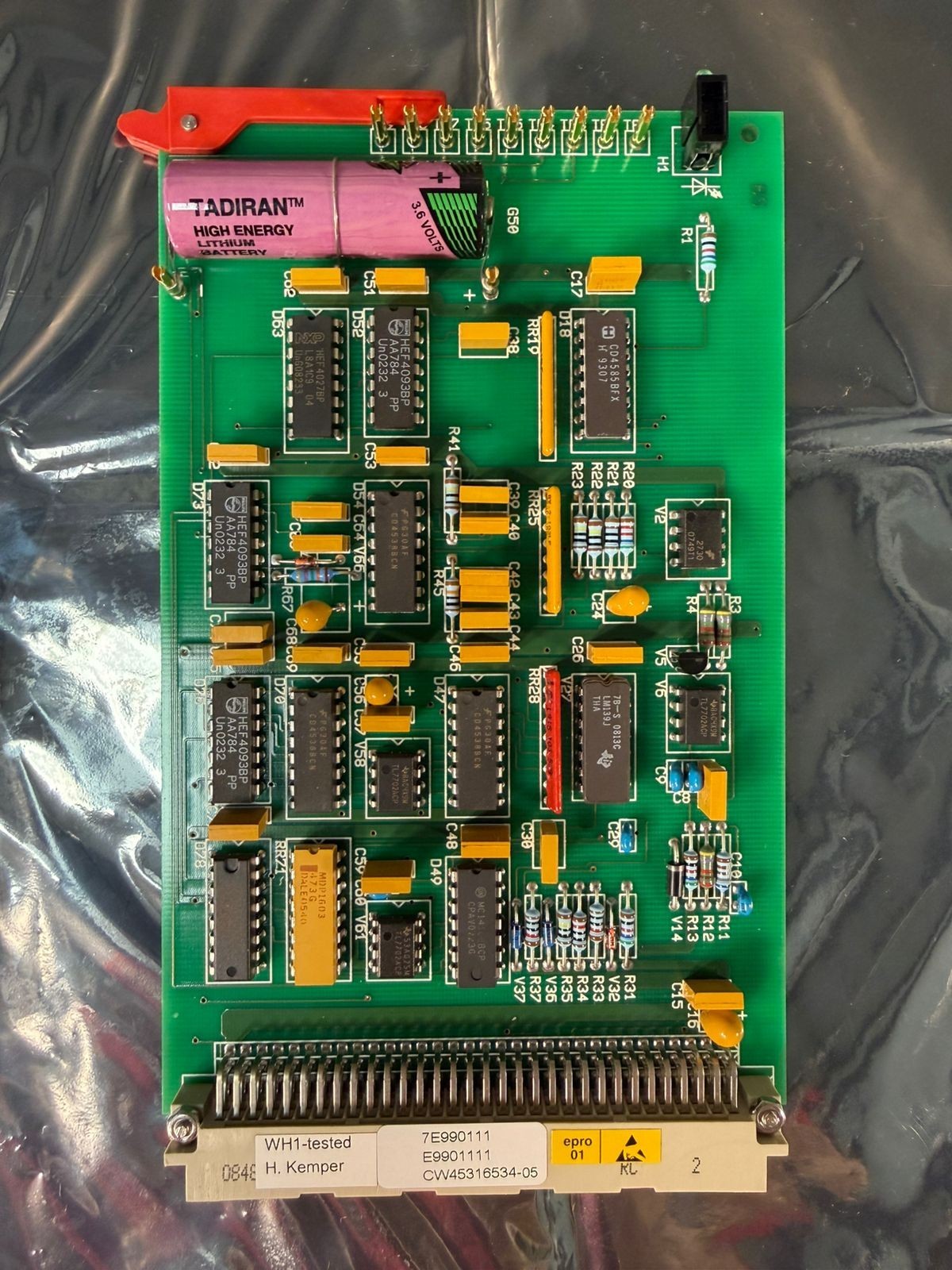 Board 70330238 / 7E990111 / CW45316534-05  E9901111                (1.5.5)