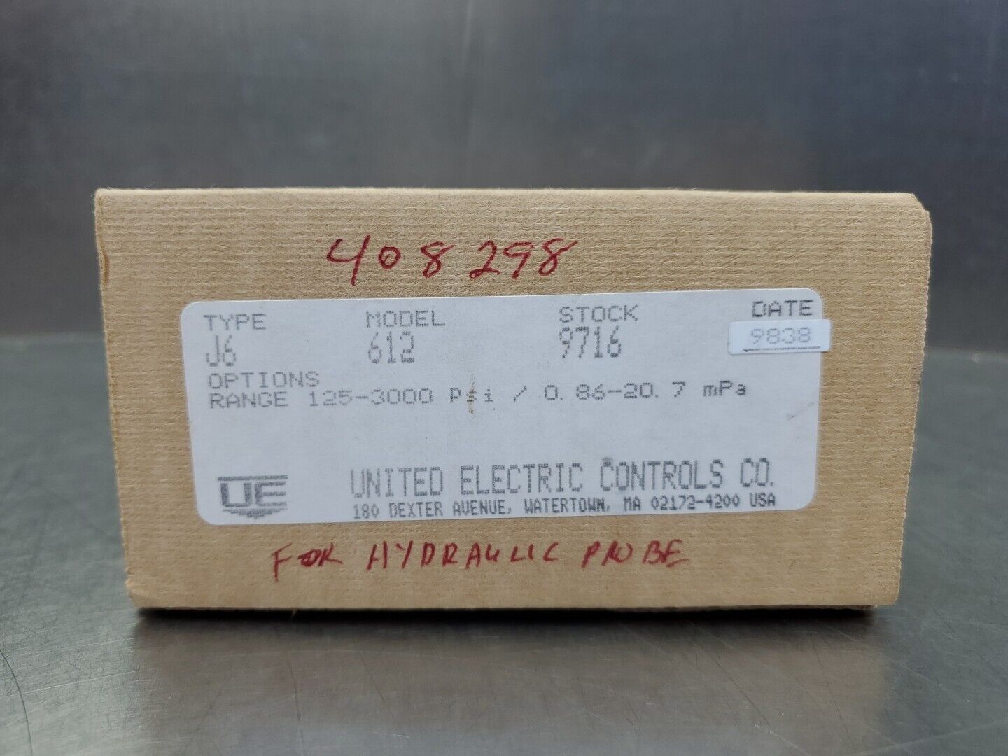 United Electric Controls Type J6 Model 612 Stock 9716 Pressure Switch.     6E-19