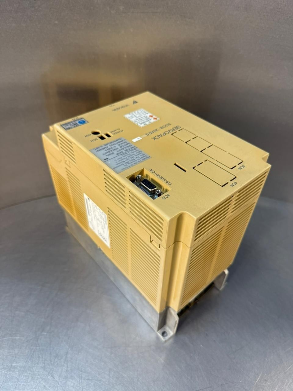 Yaskawa SGDB-20ADGY8  Drives-AC Servo  50/60Hz 3Ph (1.5.1)