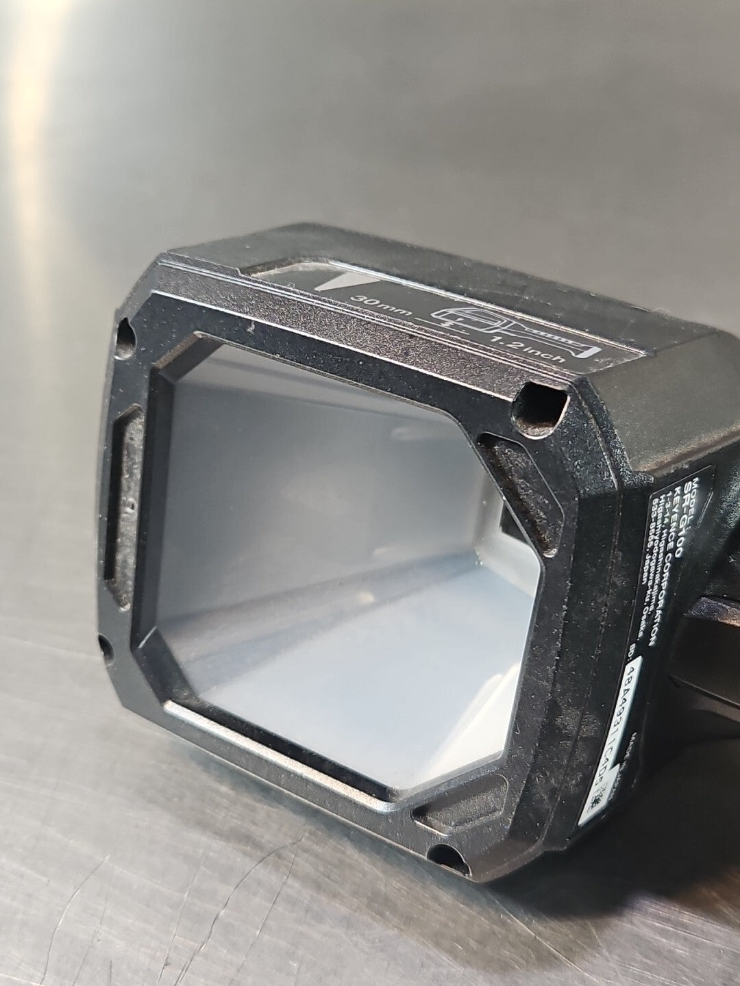 KEYENCE SR-G100 barcode reader                                          (BIN351)