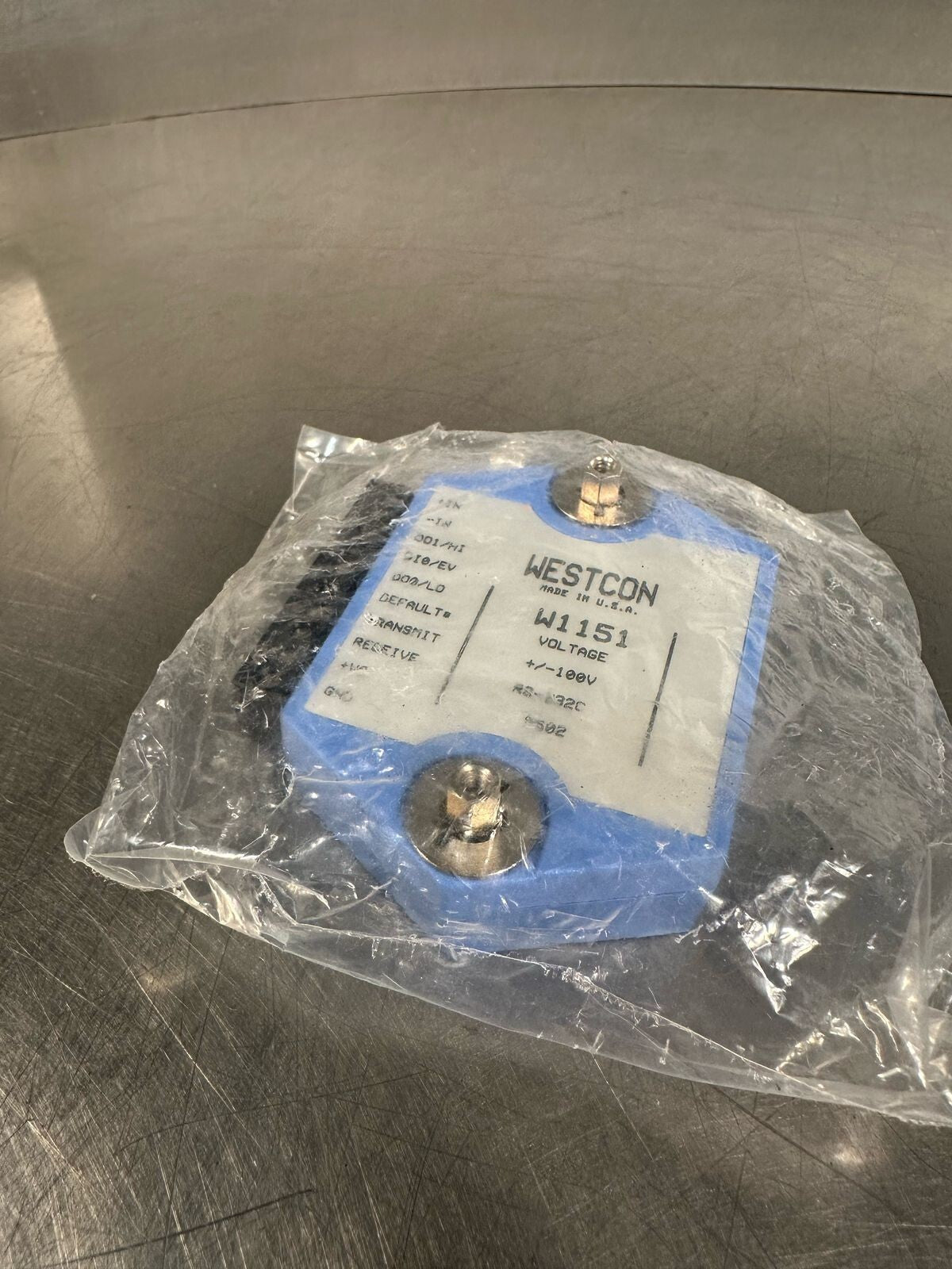 Westcon RS-232C W1151 Voltage +/-100V                               (6.2.2)