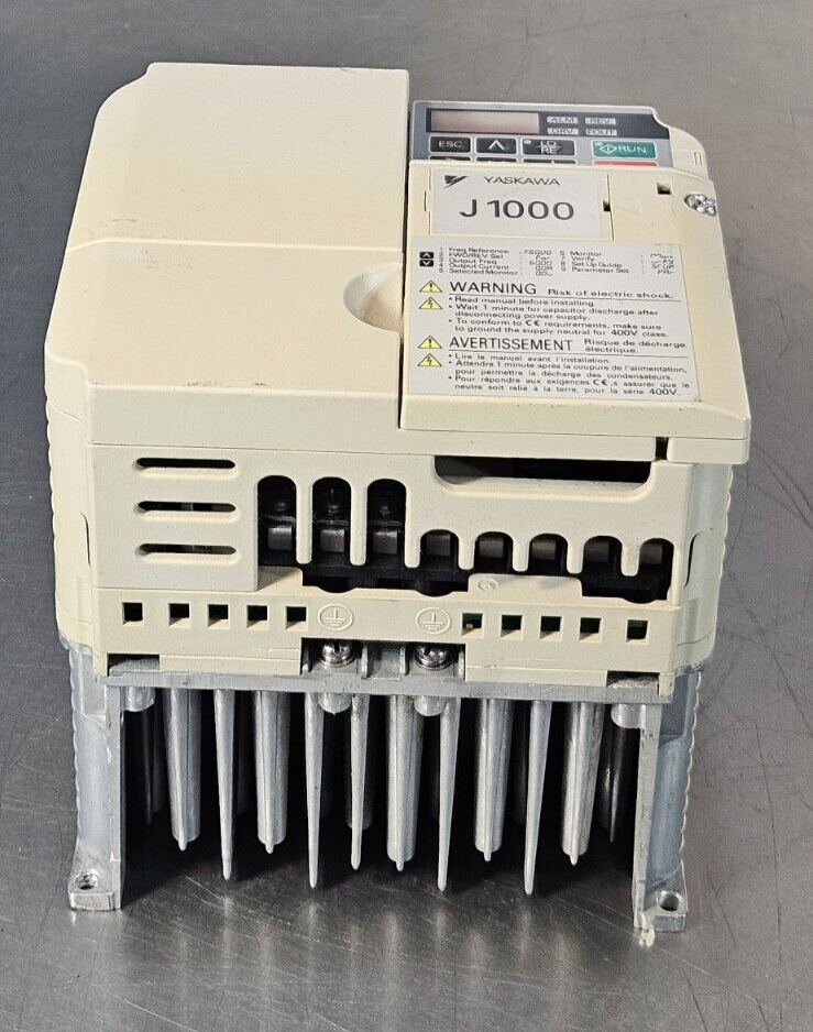 YASKAWA Electric CIMR-JU4A0011BAA PGR:1012 Input 380-480V    (BIN553)