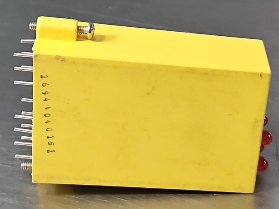 Crouzet Gordos IAC5Q E46203 LR38595 I/O Module                           loc4A14