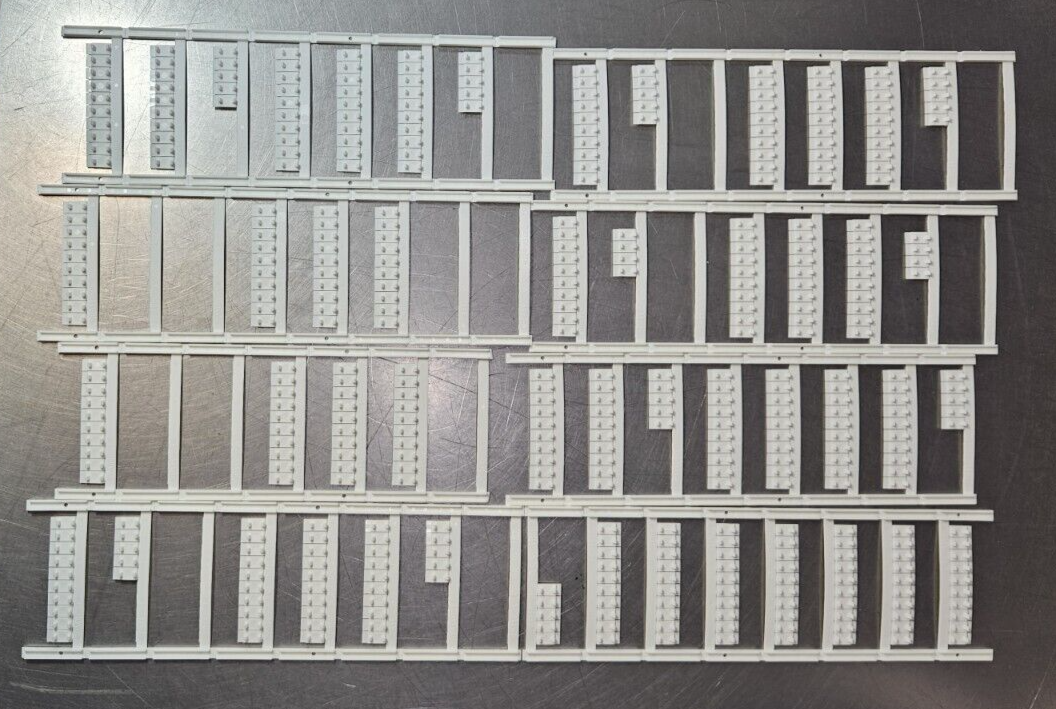 Allen Bradley 1492-MS6X12H1-50 Ser A Terminal Markers                    Loc4C29