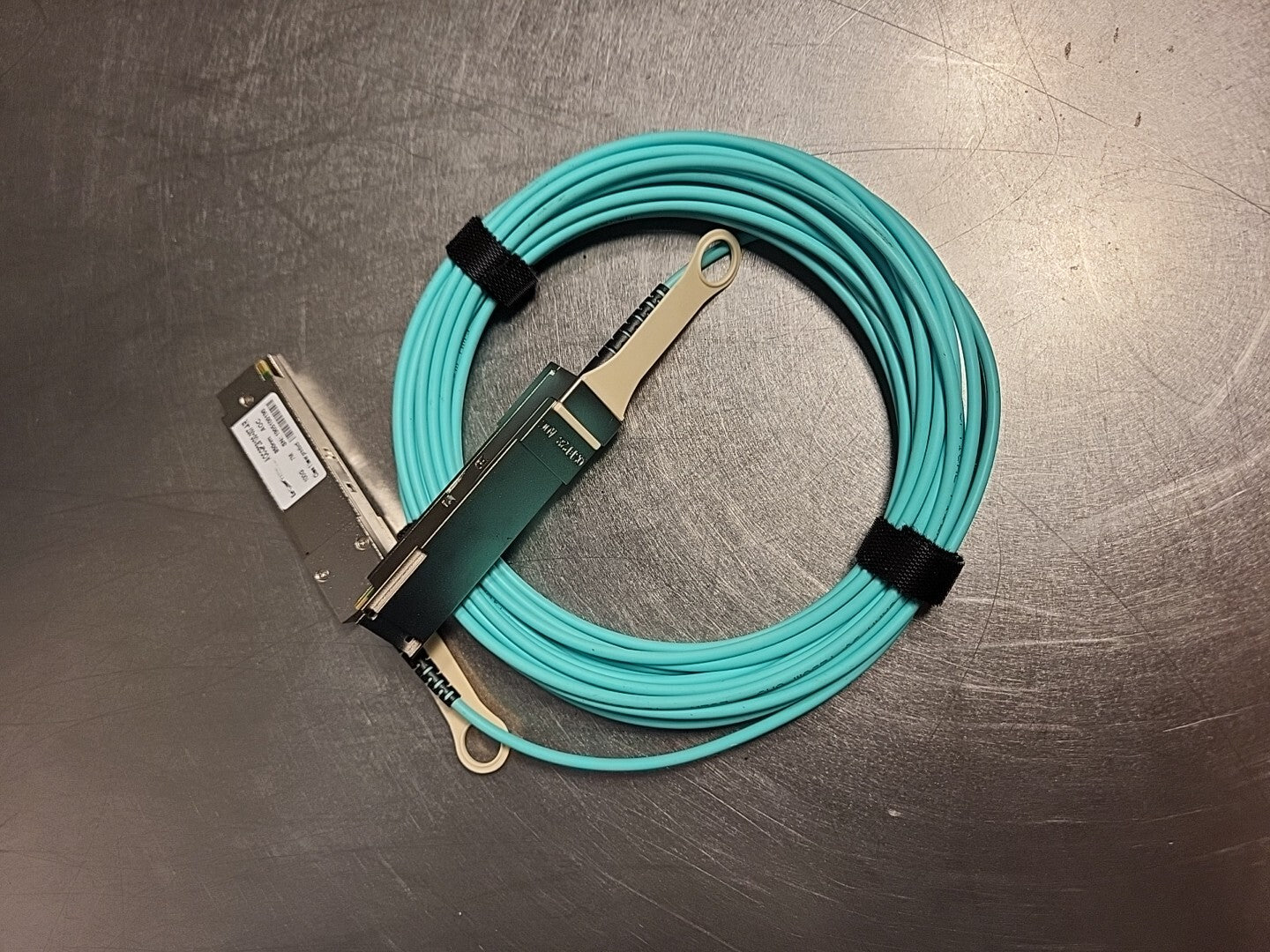 Active Optical Cable QSFP28 100Gbps, 5M, Cisco Compat/AOCQP28100-005-CS (BIN461)