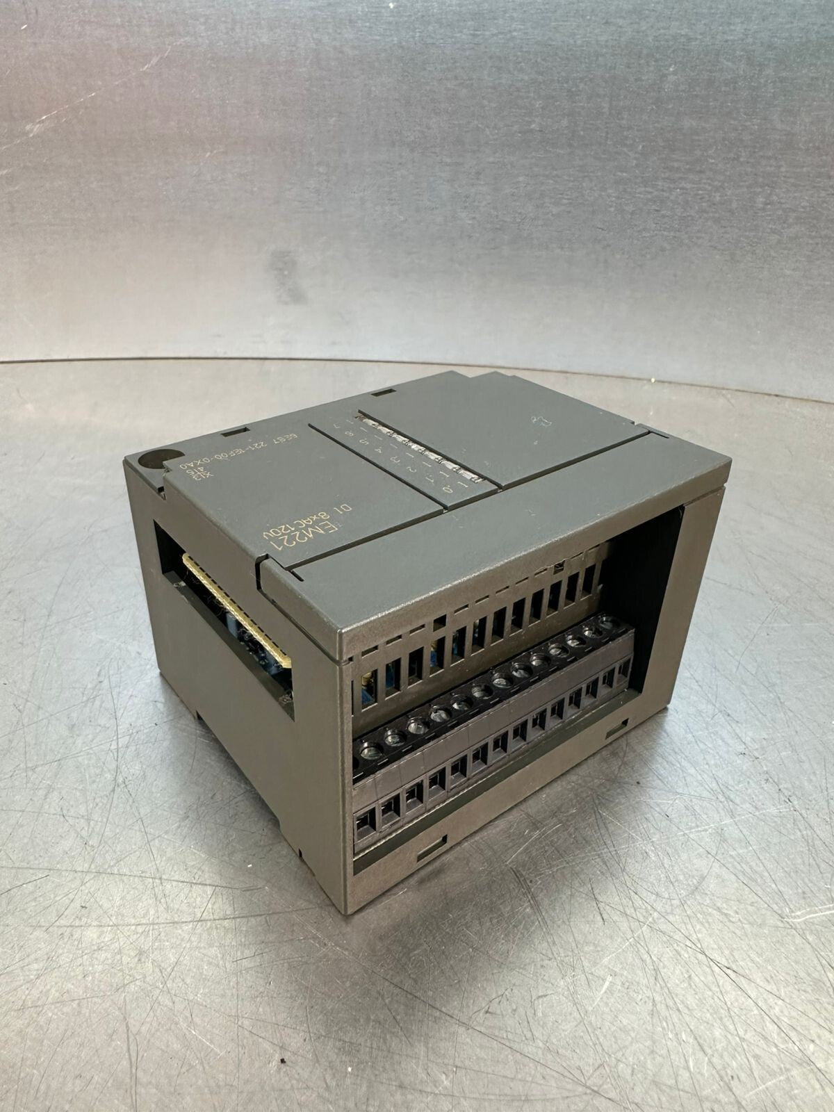 Siemens 6ES7 221-1EF00-0XA0 EM221 8xAc 120V (4.2.4)