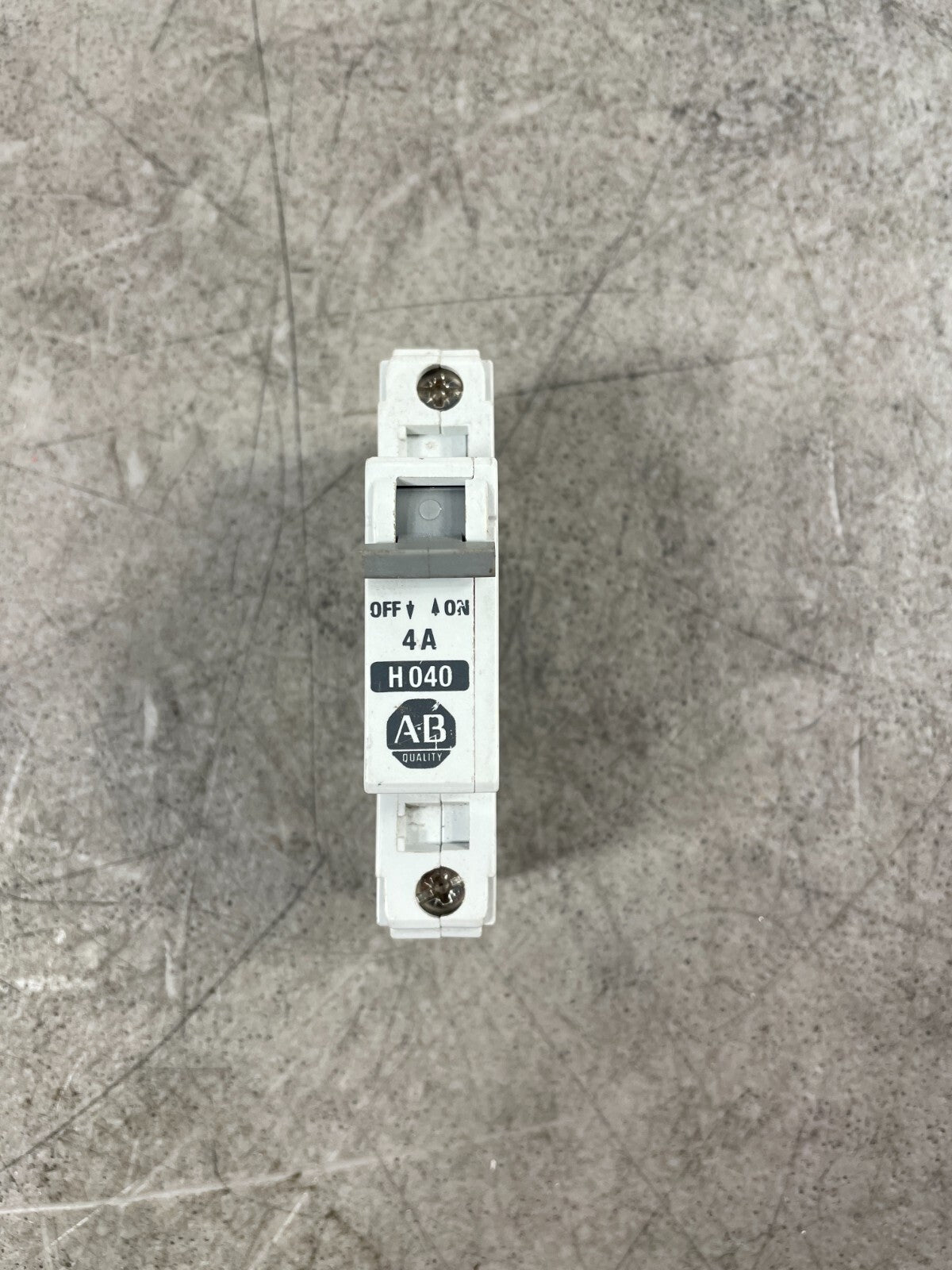 ALLEN BRADLEY 1492-CB1 H040 4A Manual Motor Contoller/Circuit Breaker @1.5.3