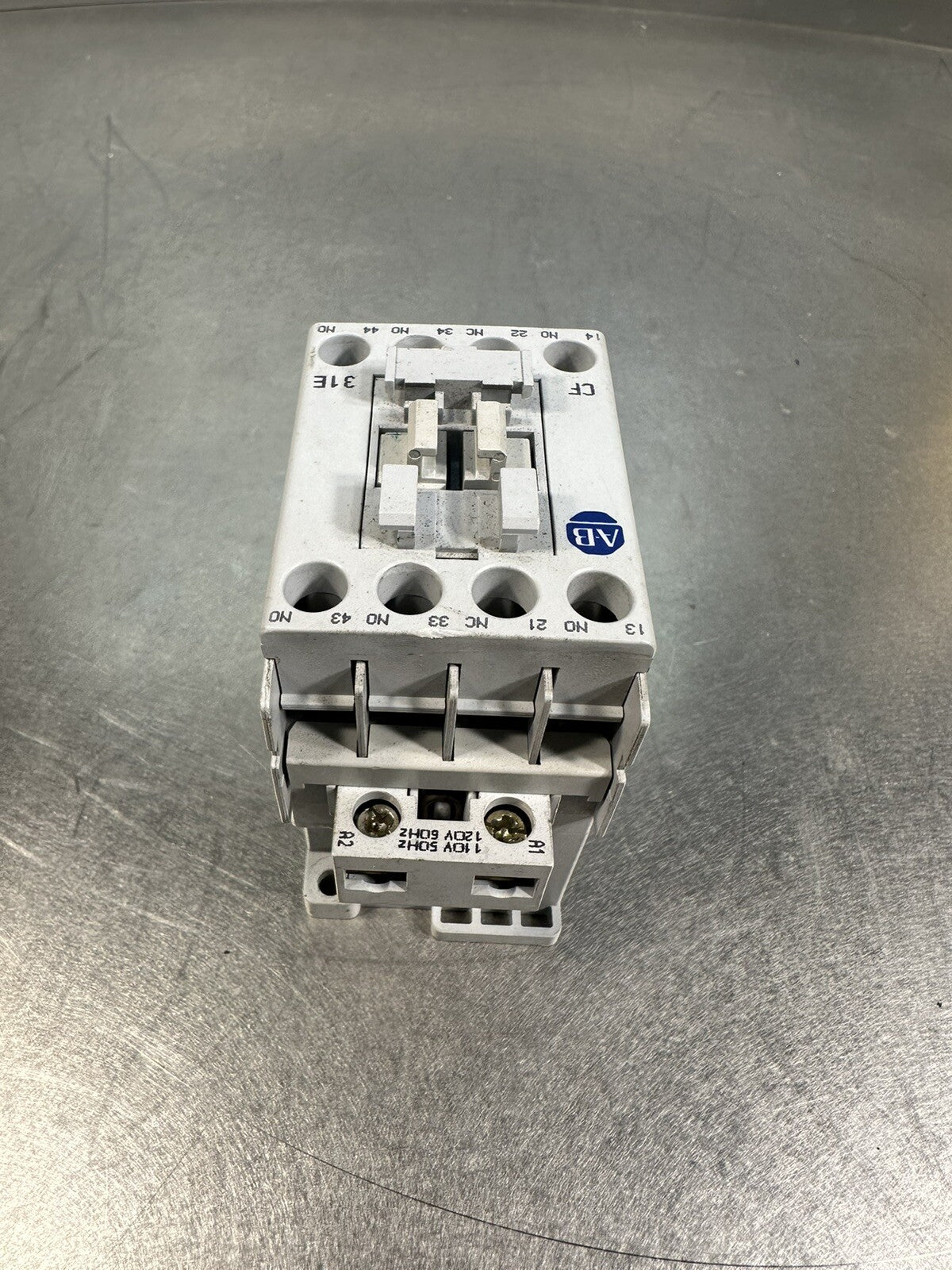 Allen-Bradley 700-CF310 Series A 600V AC. MAX (BIN-1.1.1)