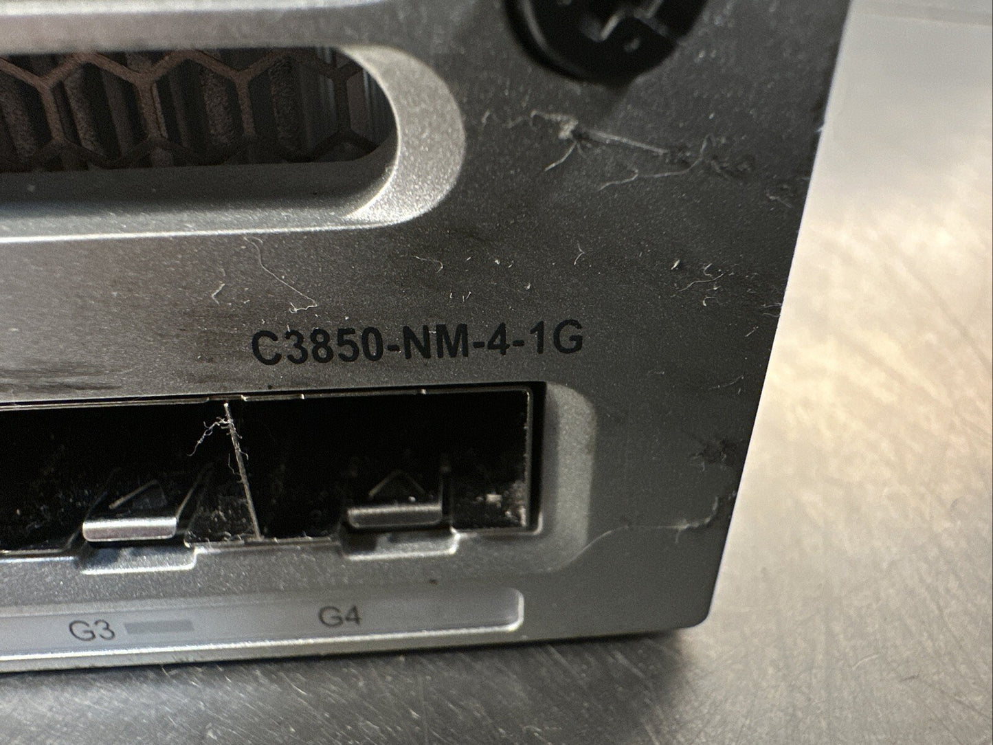 Cisco Catalyst WS-C3850-48P-S Switch 48 Port Gigabit PoE+715W Sing PW (5.2.1)