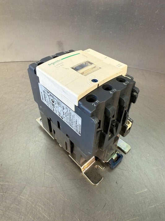 Schneider LC1D40 600V A.C. Max                                     (3.2.4)