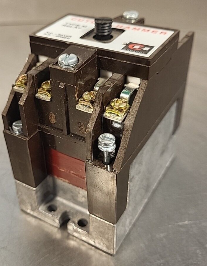 Cutler Hammer  D23MB D26MPR D26MPL  D26MPS Type M Relay  (BIN3.5.1)