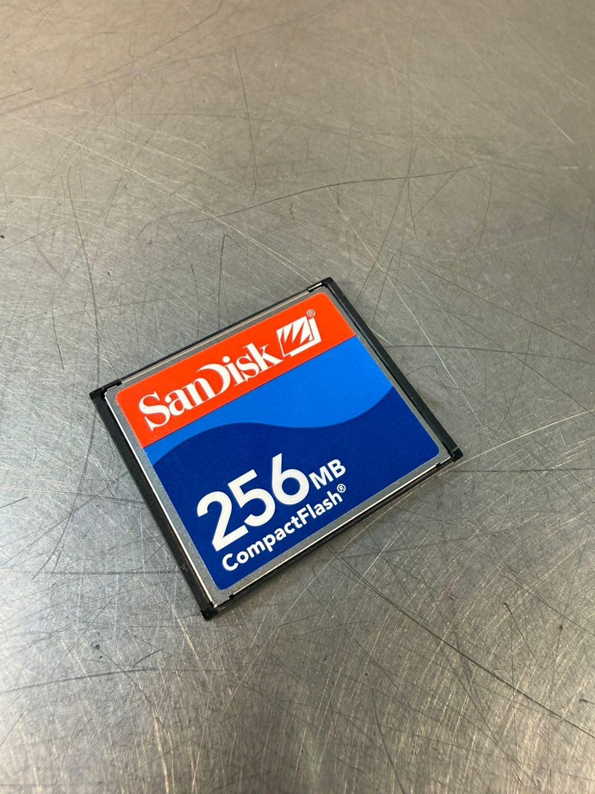 SanDisk 256MB CompactFlash CF Memory Card SDCFB-256                (5.4.4)