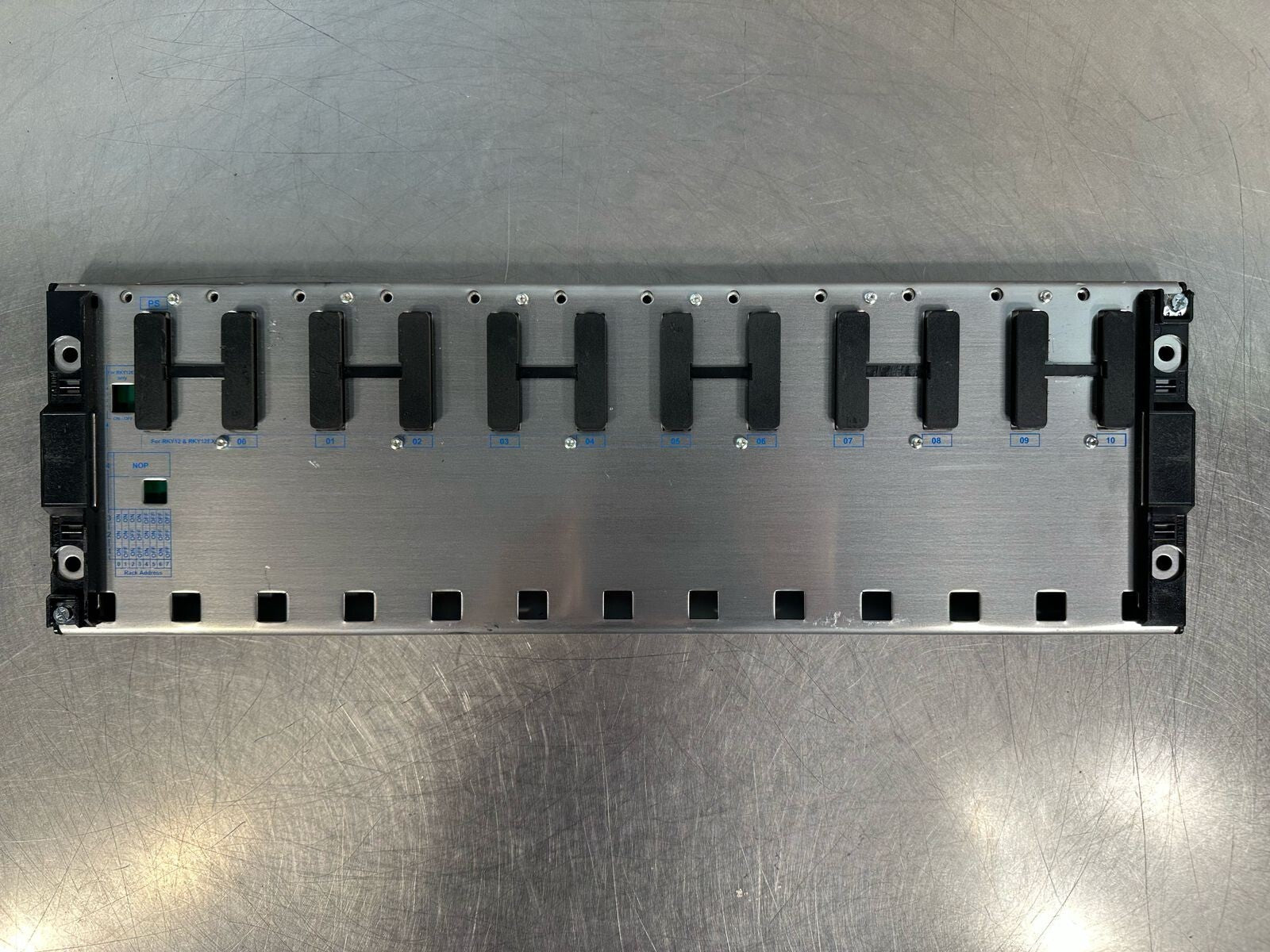  Schneider TSX-RKY12  12 Slot Extension Rack      (8.5.3)
