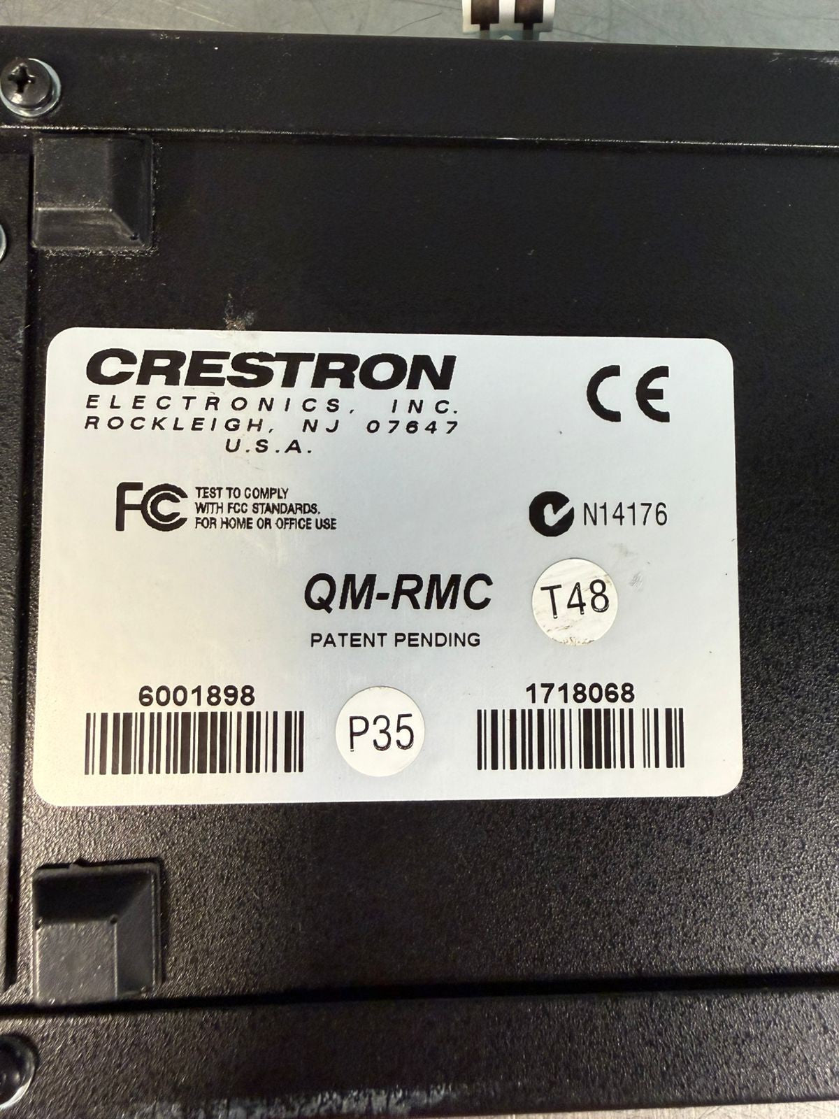Crestron QM-RMC Room Media Controller, 6001898  12Vdc 0.5A         (3.2.1)