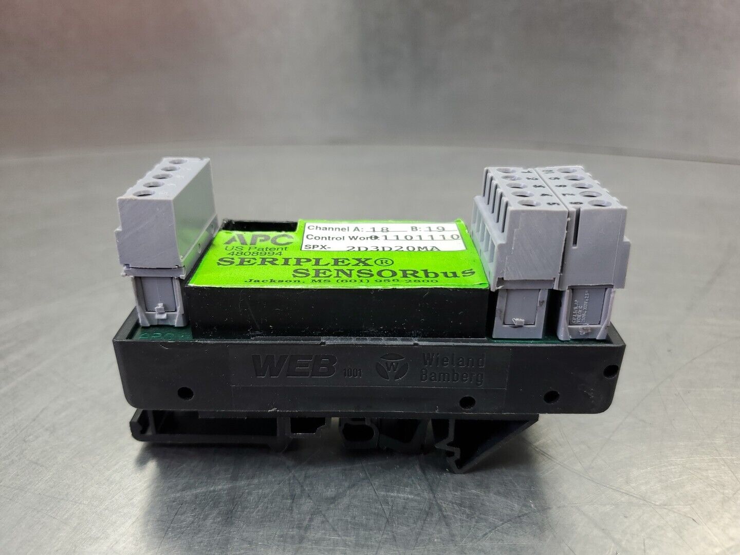 APC SPX-2D3D20MA SERIPLEX SENSORbus I/O Module Control Bus.                4E-35