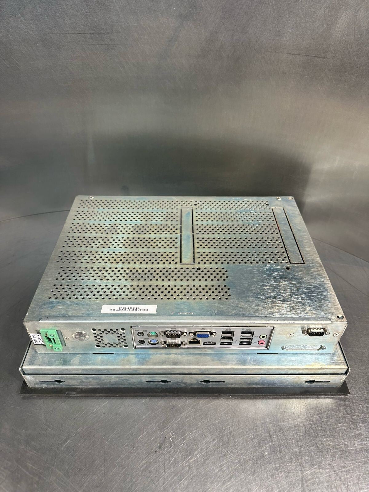 Dynics FX15PTPIX0DIRA6W73SEGN / 120-240Vac 120W  15” Touch Panel  (6.2.3)