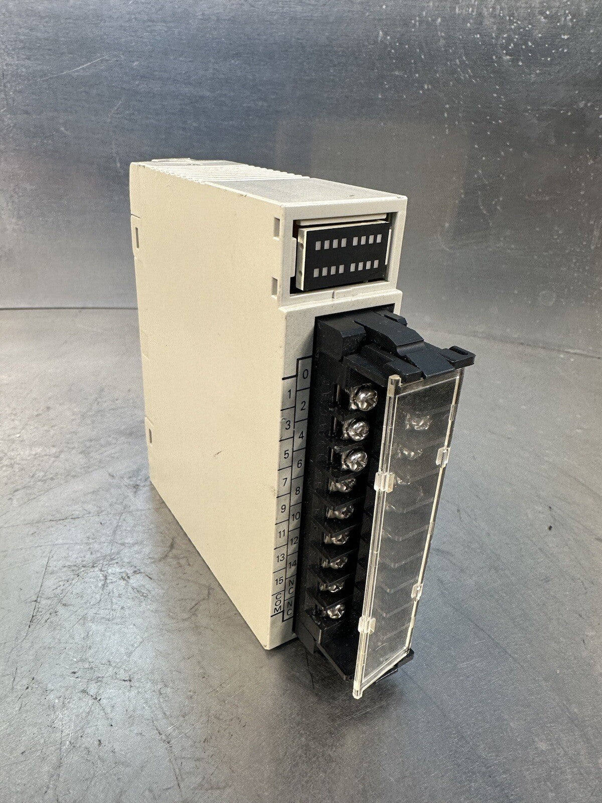 Omron, C200HX, Sysmac, Programmable Controller, 4 Input Or 3 Output Units(1.2.5)