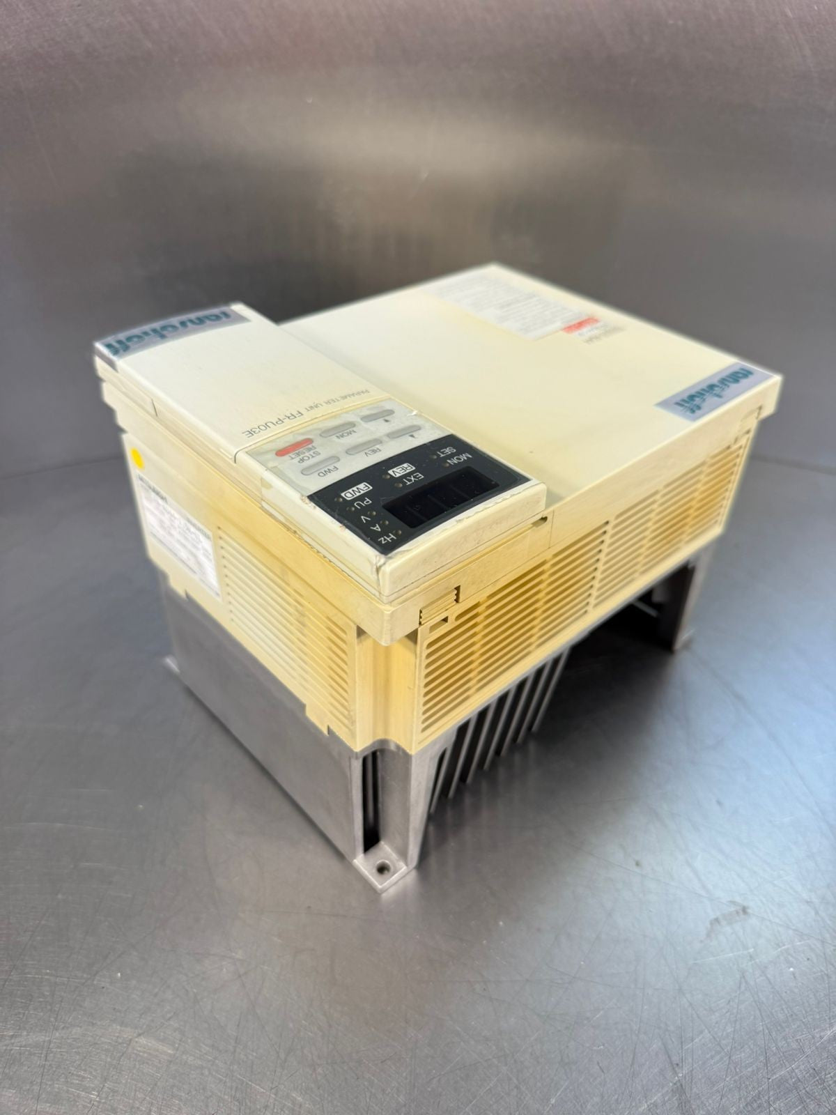 Mitsubishi FR-A044-1.5K-UL Variable Freq. Drive Invert 380/460V AC (10.4.2)