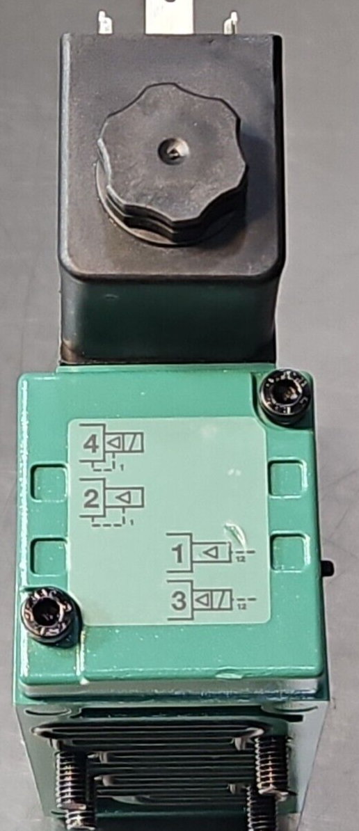 Numatics 92-3900-P110VAC-X + (Integrated Automation  WV5320)            (BIN424)