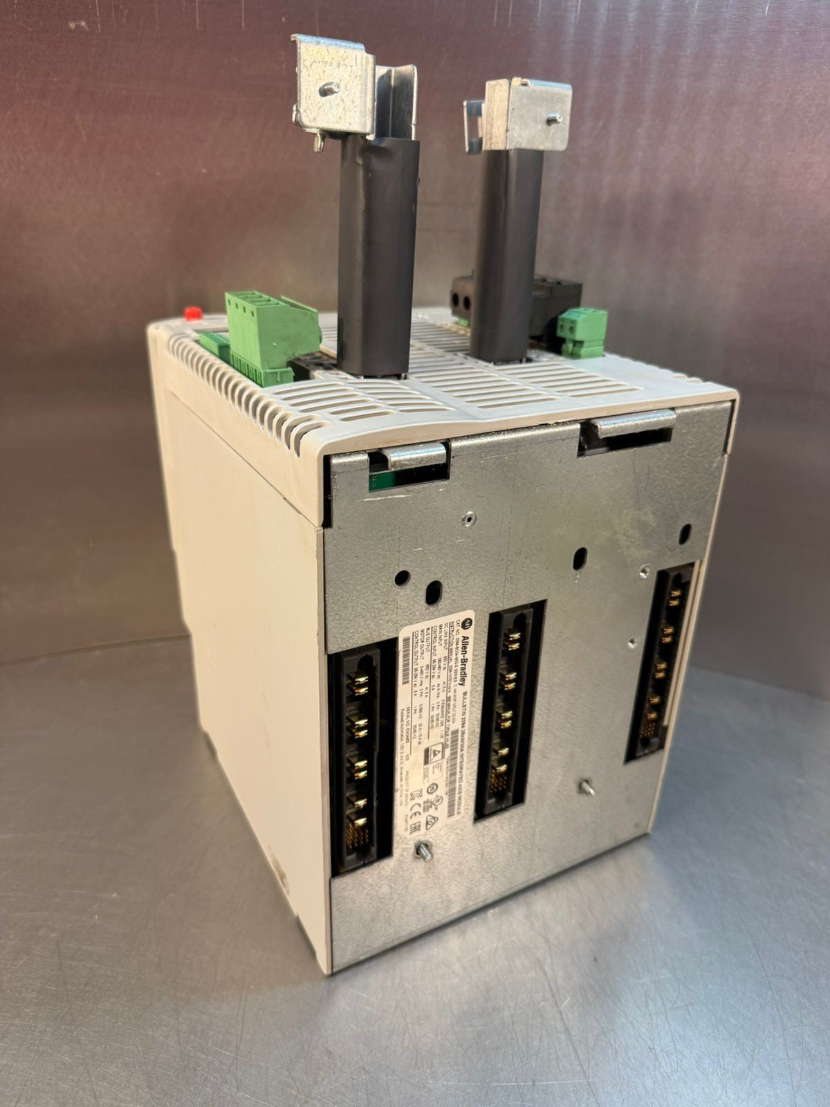 Allen Bradley 2094-BC04-M03-S /C Bulletin 2094 28kW/30A Axis Mod  (12.3.7)
