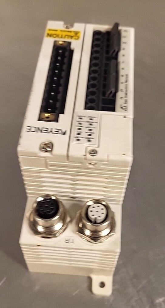 Keyence    SL-R11    Relay Interface SLR11   Connector       (BIN 3.5.1)
