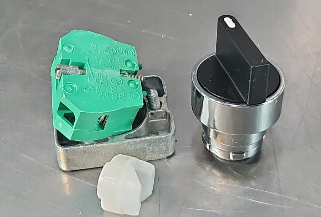 Automation Direct GCX1300 Green Pushbutton                               loc4C43