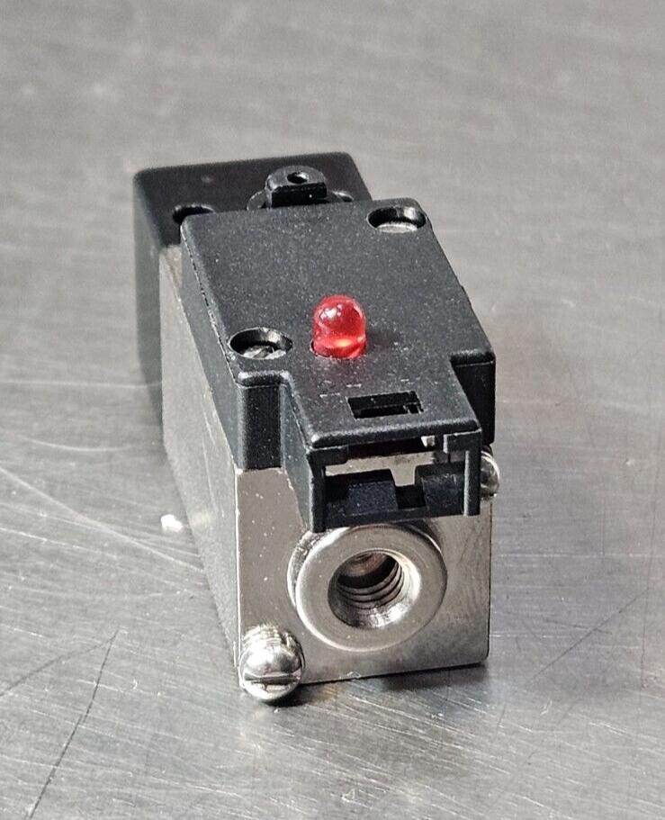 Dynamco D112201 12VDC 0.6W Solenoid Valve                               (BIN743)