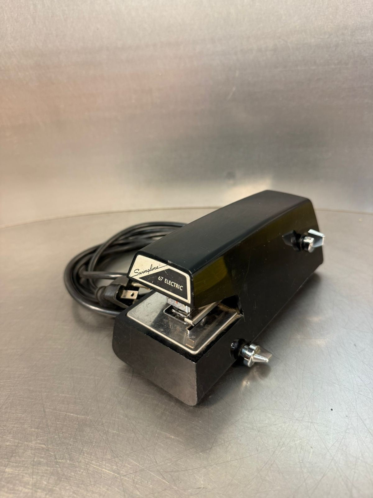 Swingline Electric Stapler 67 Commercial - Black (8.6.4)