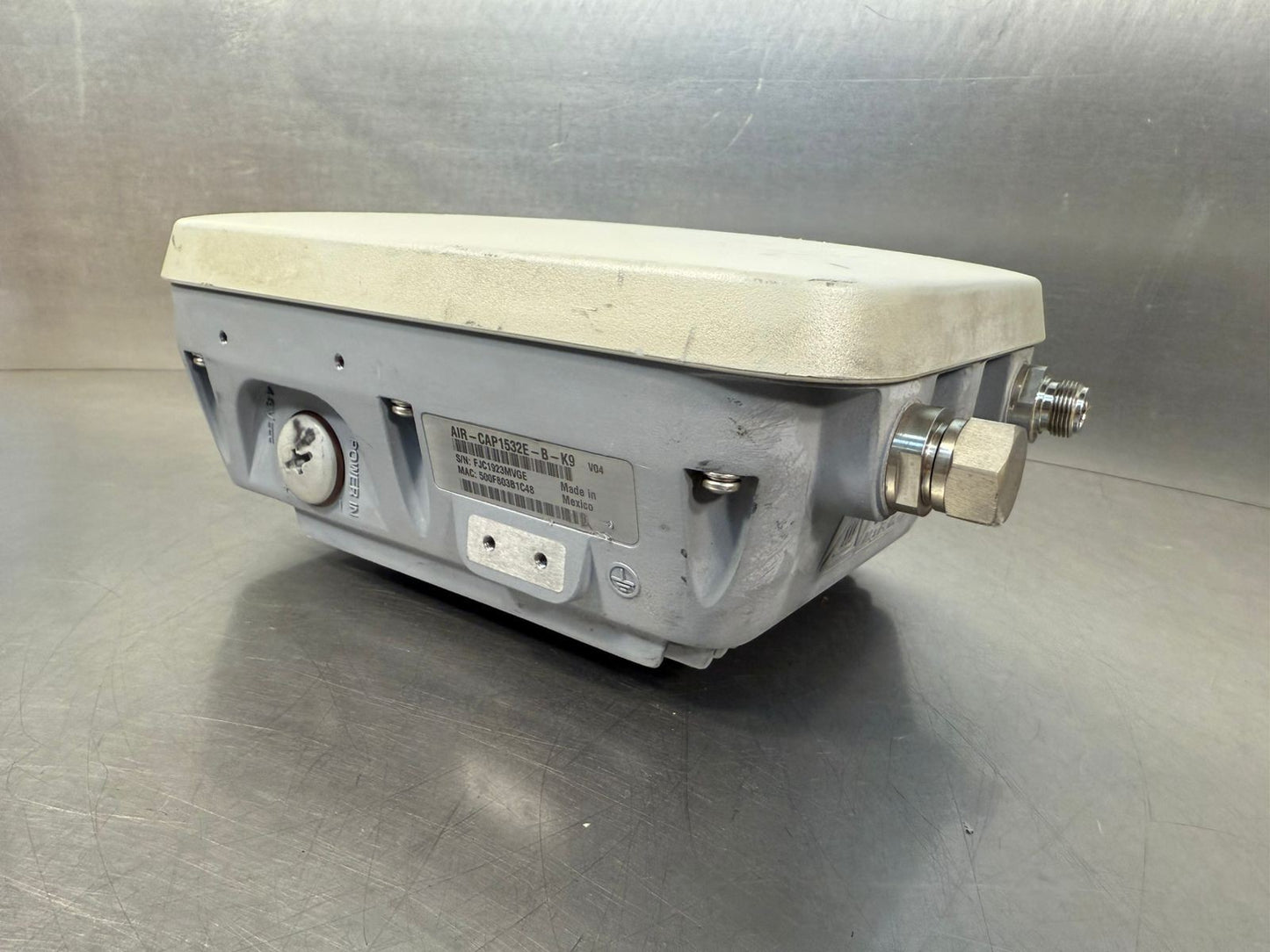 Cisco AIR-CAP1532E-B-K9 PoE In: 42.5-57V – 0.7A (5.6.3)