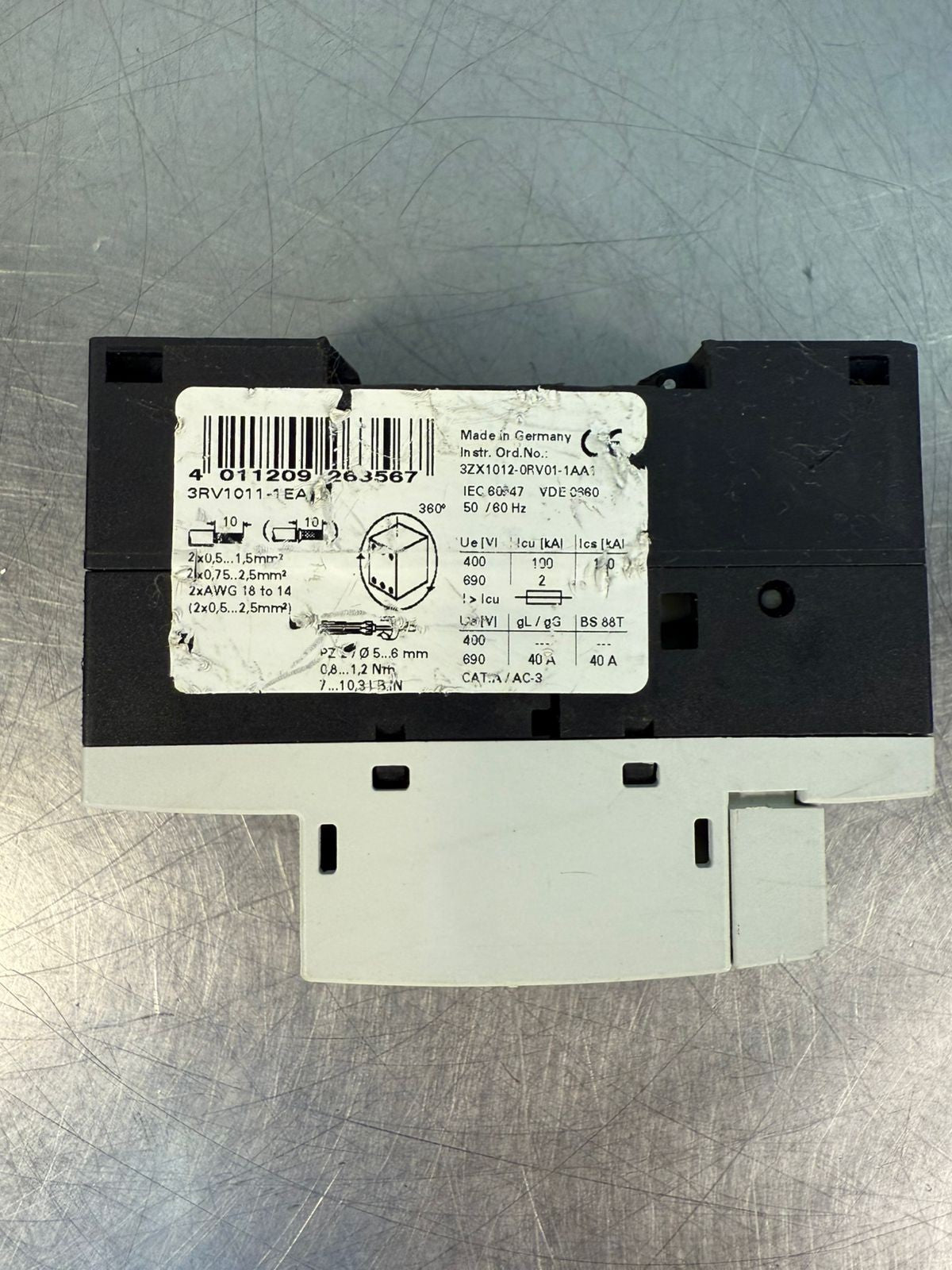 Siemens 3RV1011-1EA10 Circuit Breaker   Sirius 3R      (2.1.5)