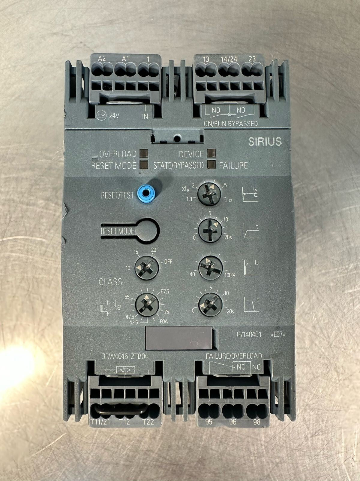 Siemens 3RW4046-2TB04 SIRIUS Motor Starter                          (5.3.2)