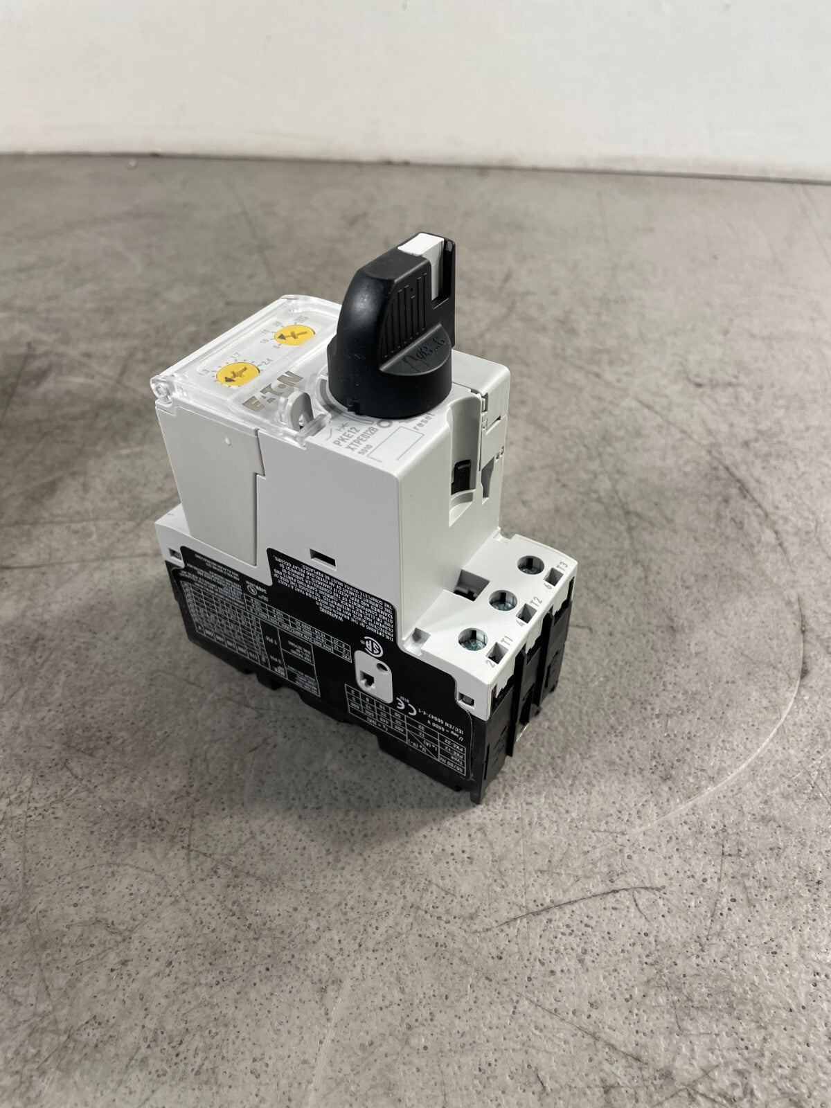 Eaton Moeller PKE-XTUA-4 White Cutler Hammer Trip Block Circuit Breaker  @3.3.5