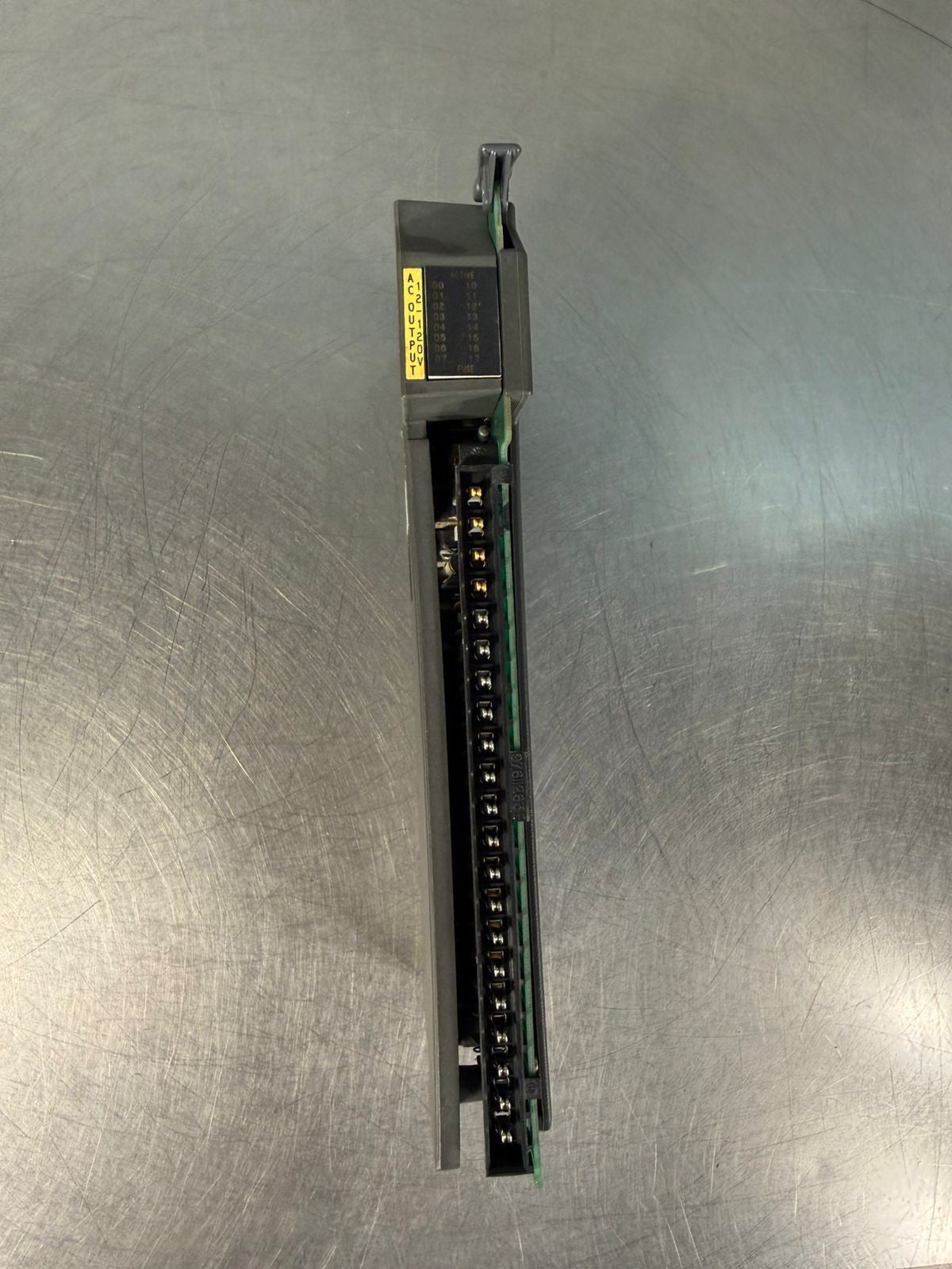 Allen Bradley 1771-0AD /C Ac Output Module 10-138 Vac Rev F01      (7.3.5)