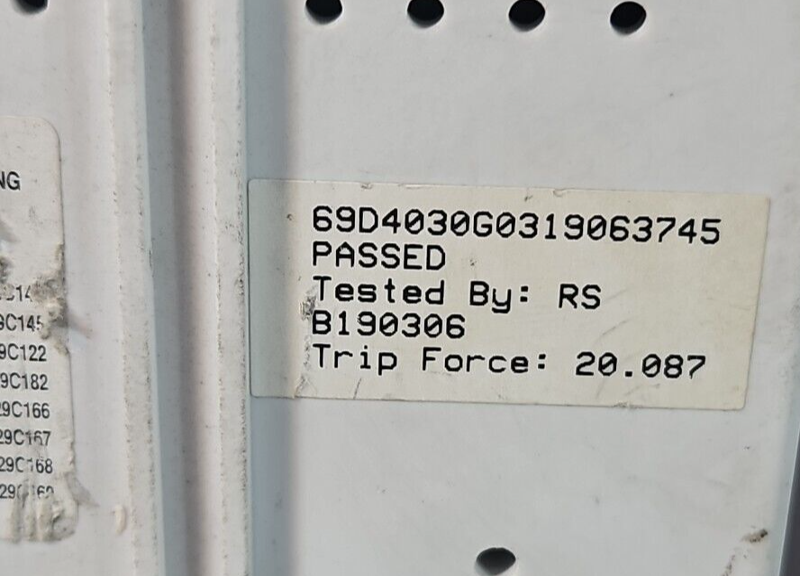 Cutler Hammer Eaton KES3125LSIZG 69D4030G03 Circuit Breaker 125A 3P      loc4C14