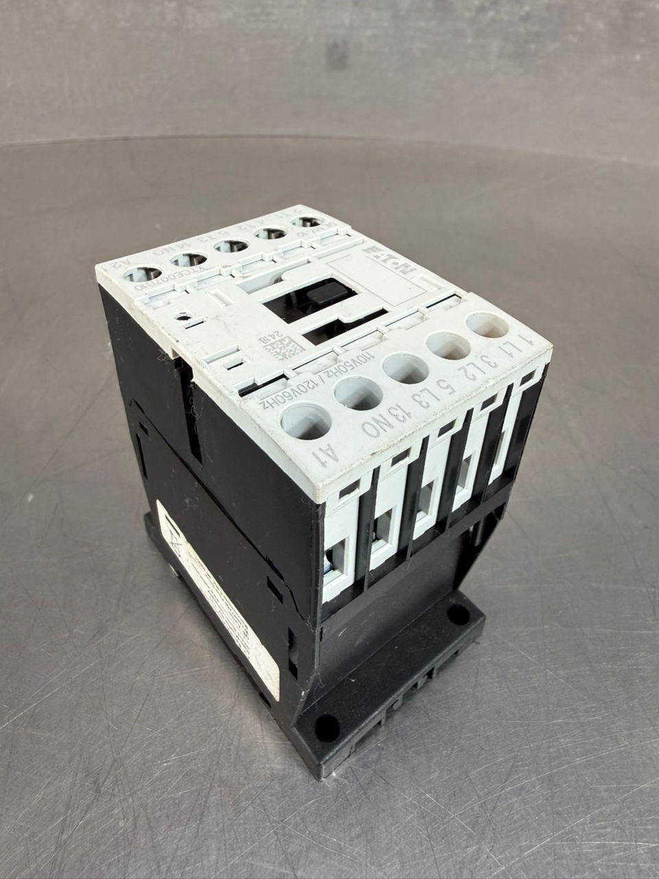 Eaton XTCE007B10 DILM7-10 3-Pole 110v50Hz / 120V60hz (9.3.2)