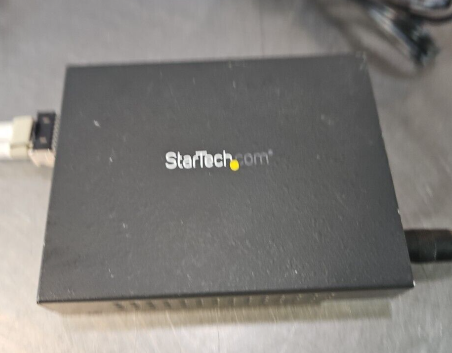 Startech MCM1110MMLC Gigabit Ethernet Fiber Media Converter W/ Control    loc4C4
