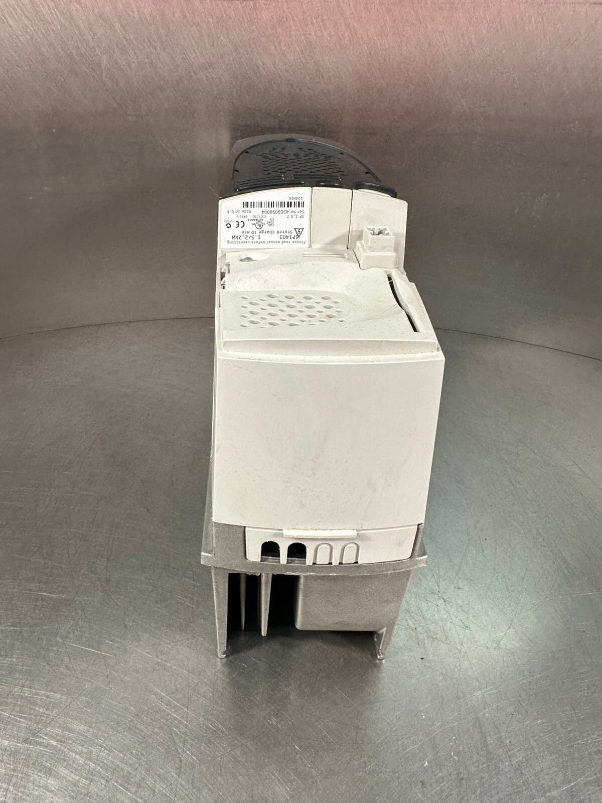 Unidrive Sp1403 1.5/2.2 Kw SP 2,5T En81-1                    (10.5.2)