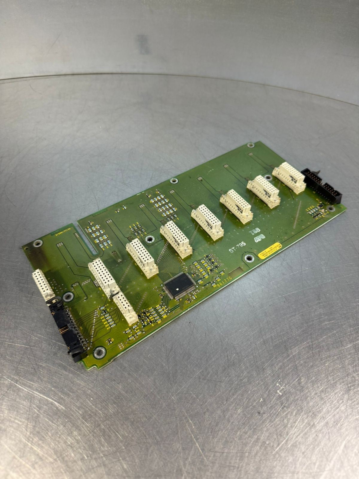 Allen Bradley X1746-A7 Circuit Board Plc Module                    (9.3.2)