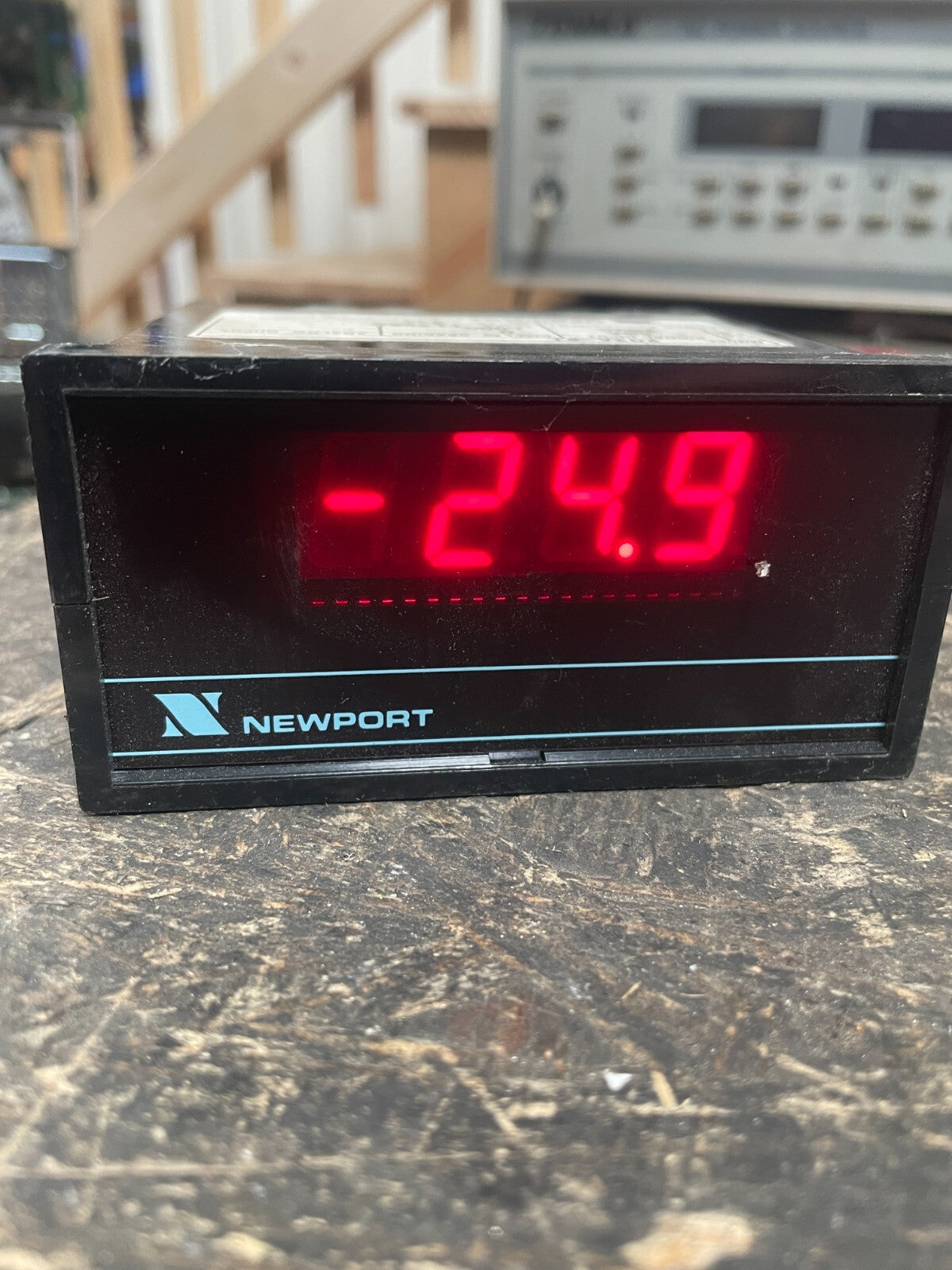 Newport Electronics 202A-P1 Digital Panel Meter Display *Working* @2B(BIN4.4.4)