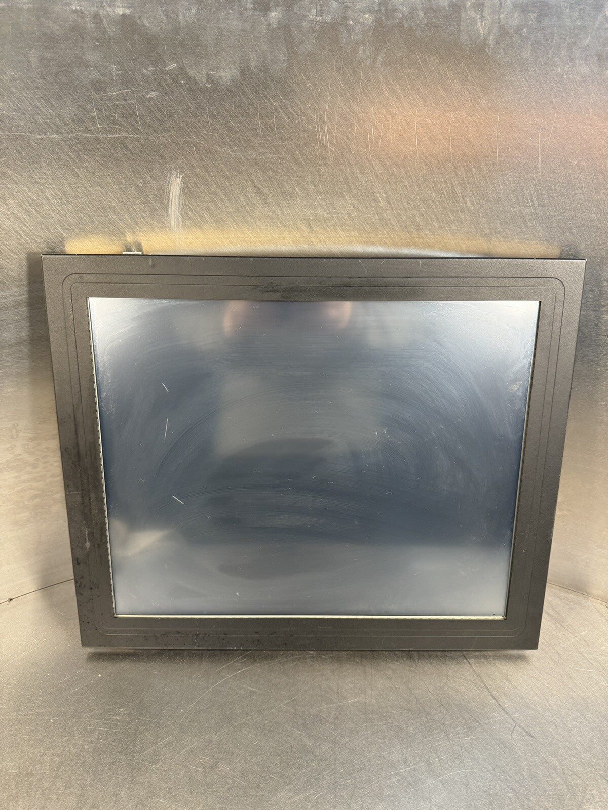 ADVANTECH IDS-3217R-35SXA1E / IDS3217R35SXA1E Industrial Monitor (Bin2.5.5)