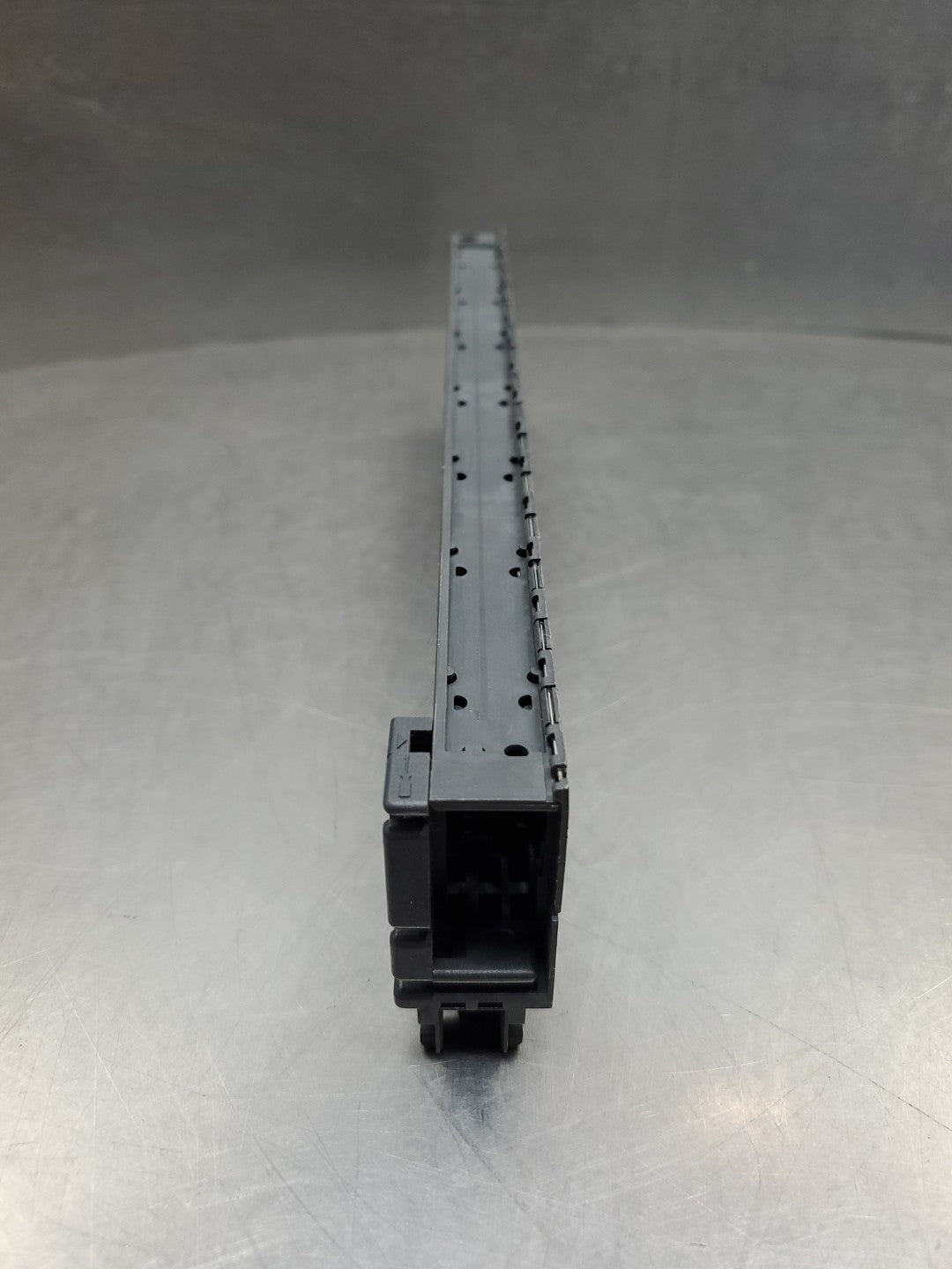 46909318