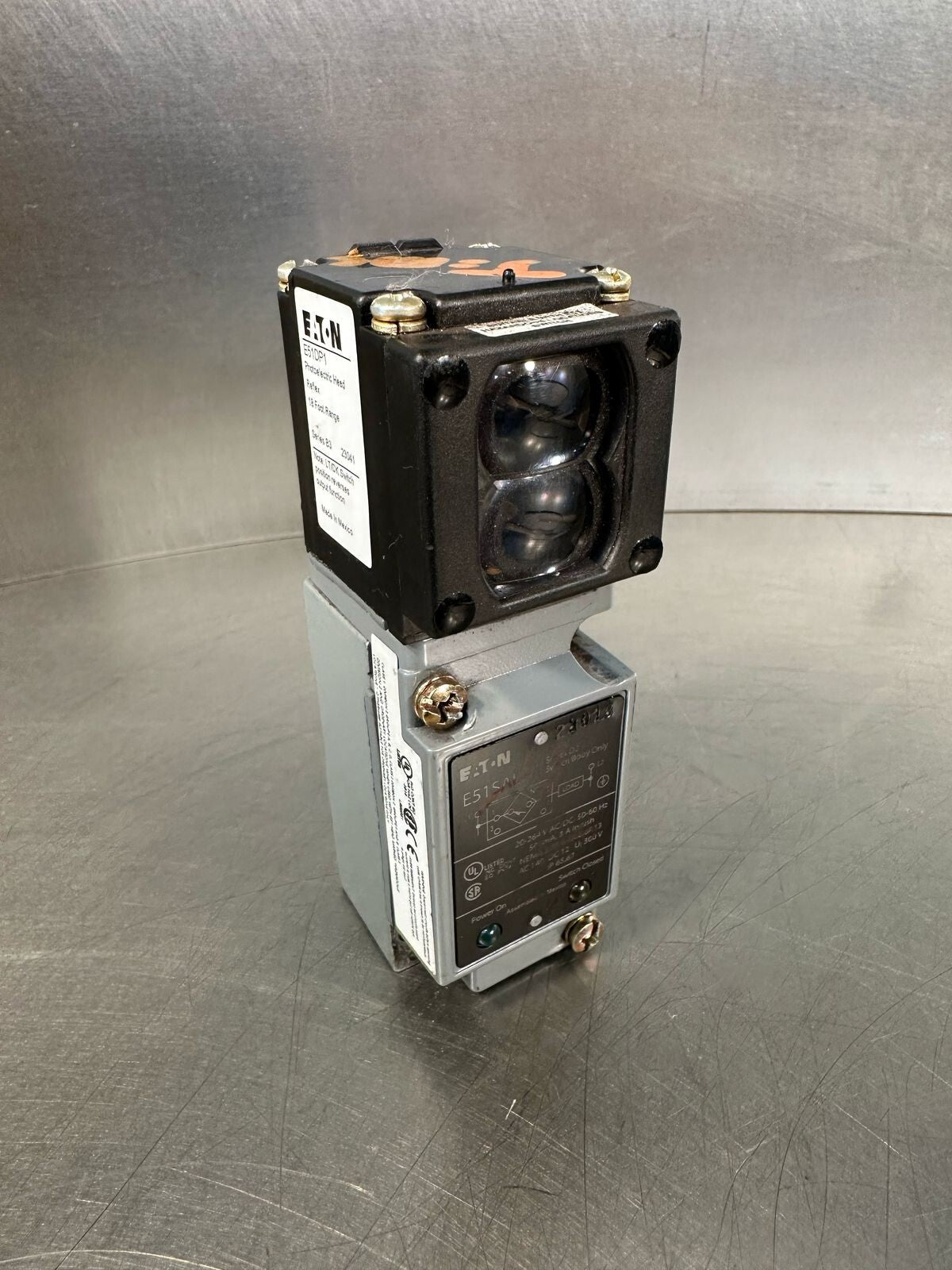 Eaton Photoelectric Sensor E51SAL Body, E51DP1 Head               (3.5.3)