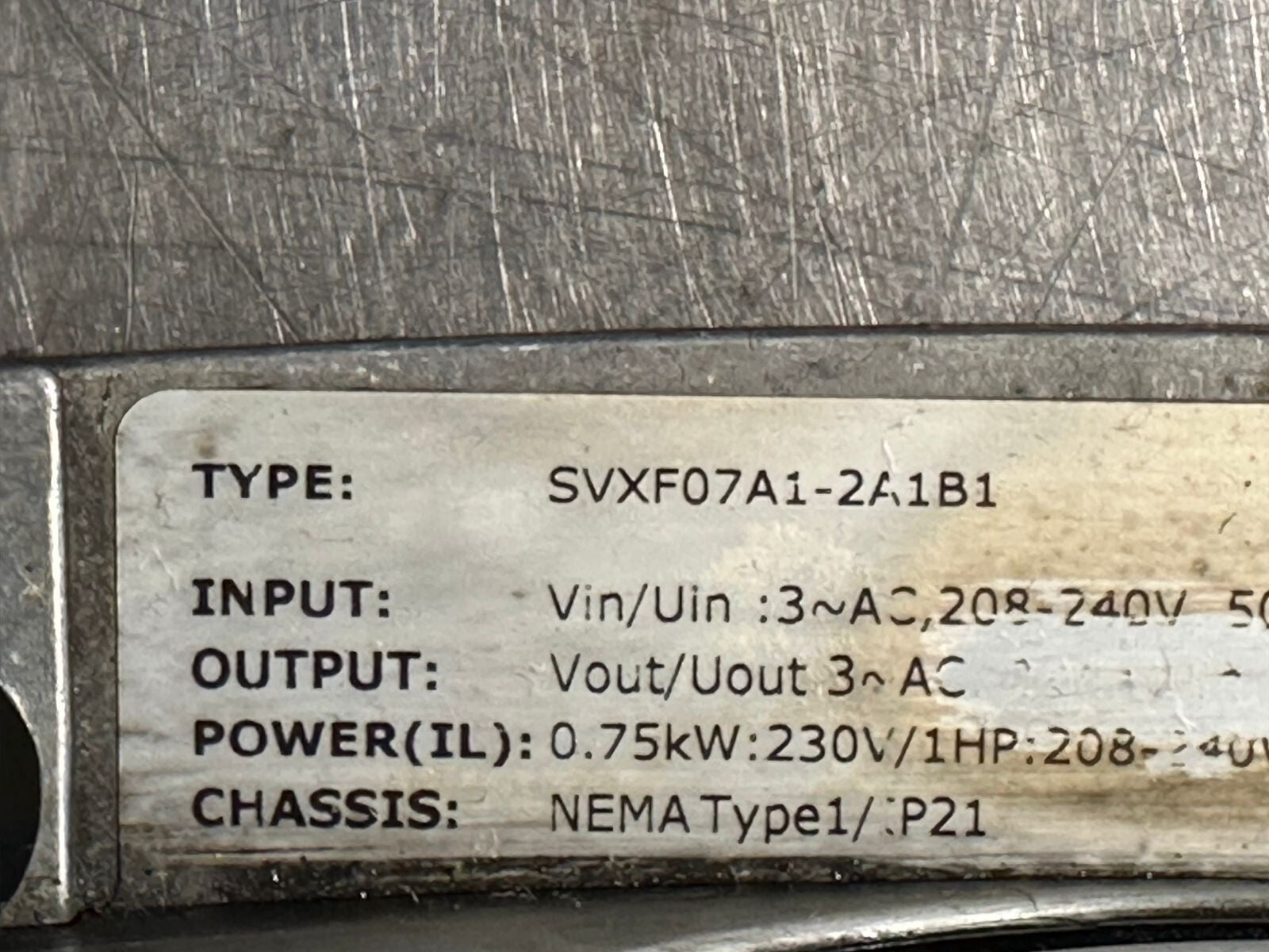 Eaton SVX9000 variable frequency drive SVXF07A1-2A1B1 Nema Type 1/P21 (5.5.2)