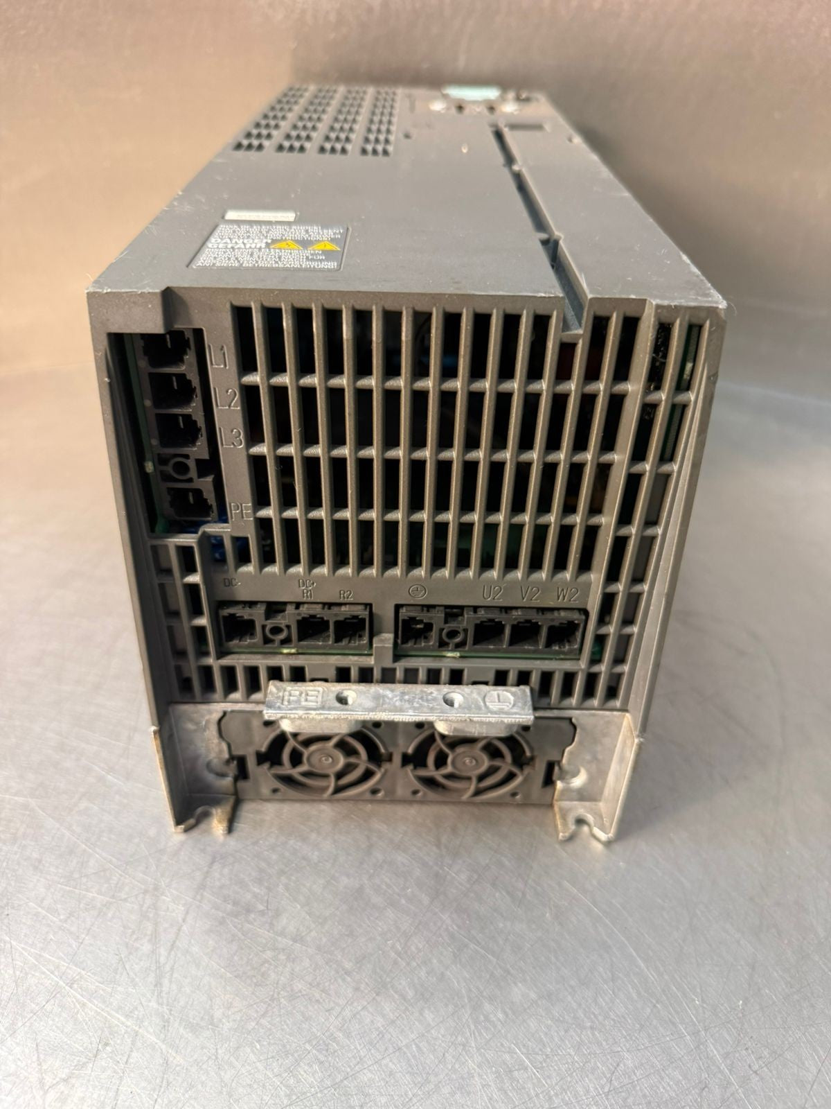 Siemens 6SL3210-1PC22-8UL0 Ver. 04 Sinamics Power Mod. 240-2      (10.4.4)