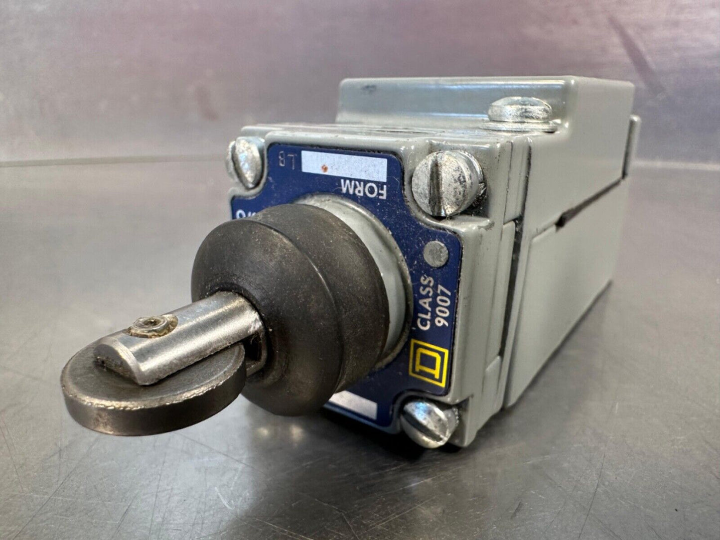 Square D 9007C54B2 Ser.A Limit Switch (6E-12)