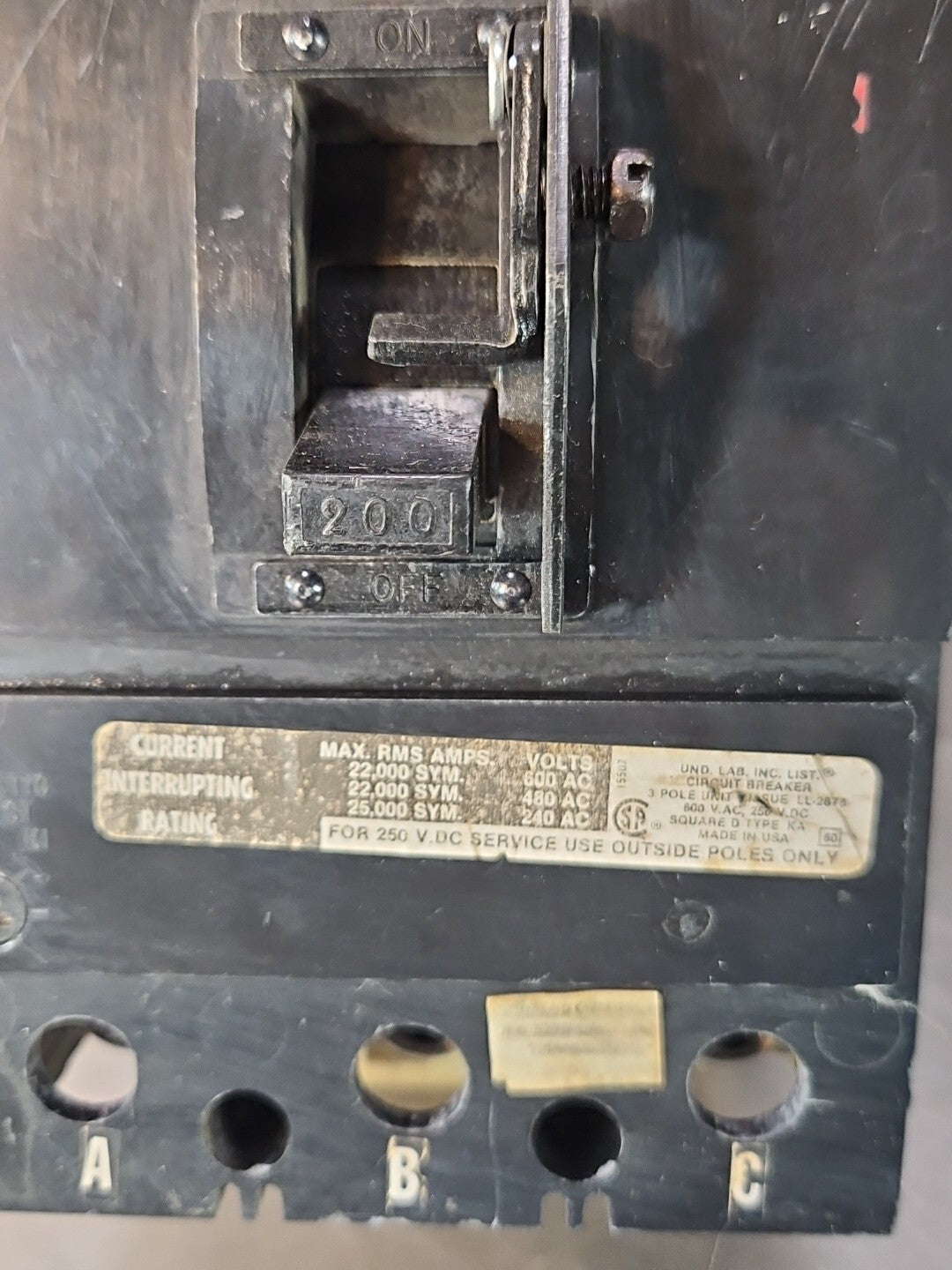 Square D KA-36110 Breaker 3P  200A 600VAC                               (BIN211)